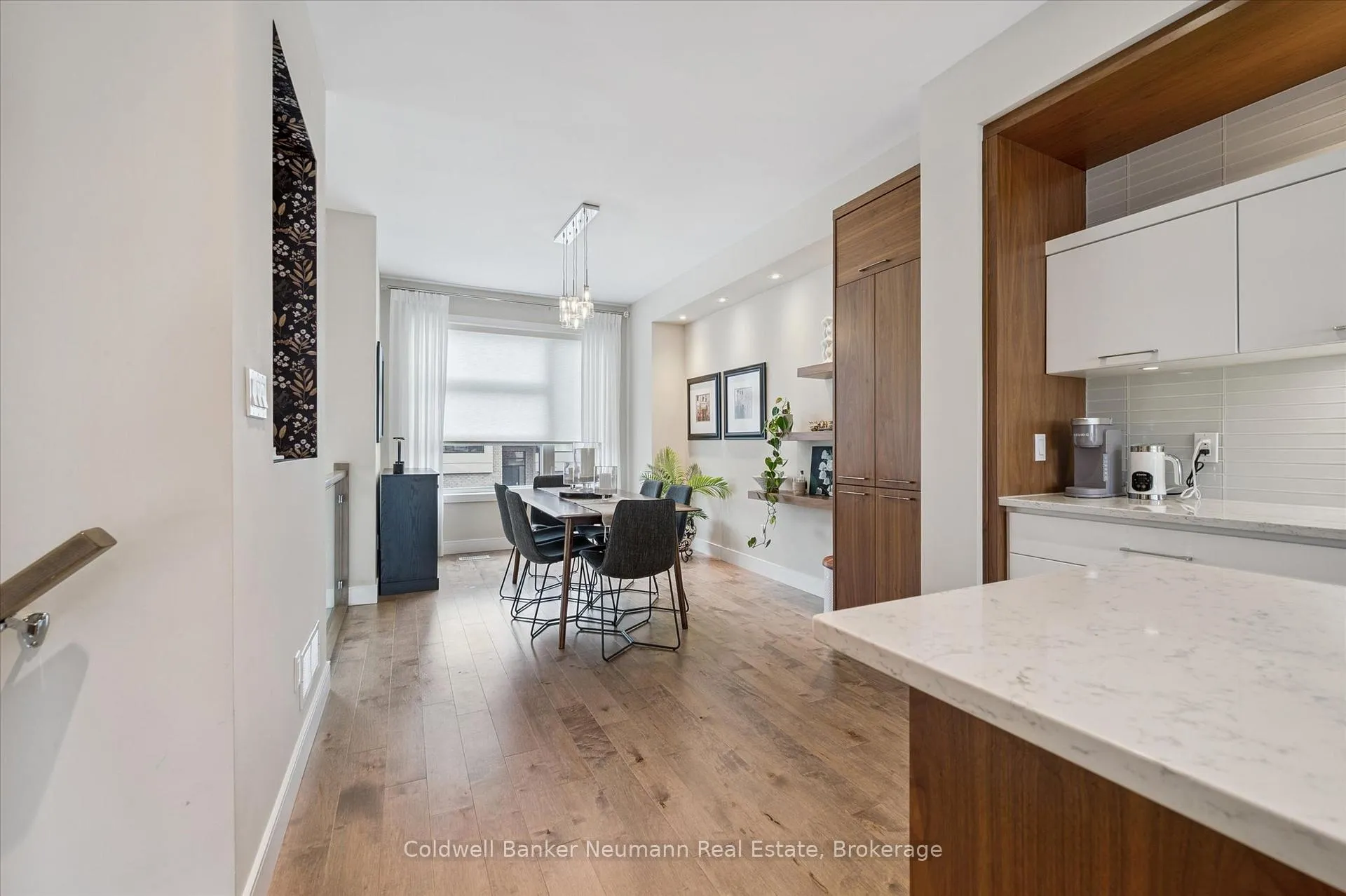 Photo 11 of Unit 2, 60 Arkell Road, Guelph, Kortright East — HOMEH