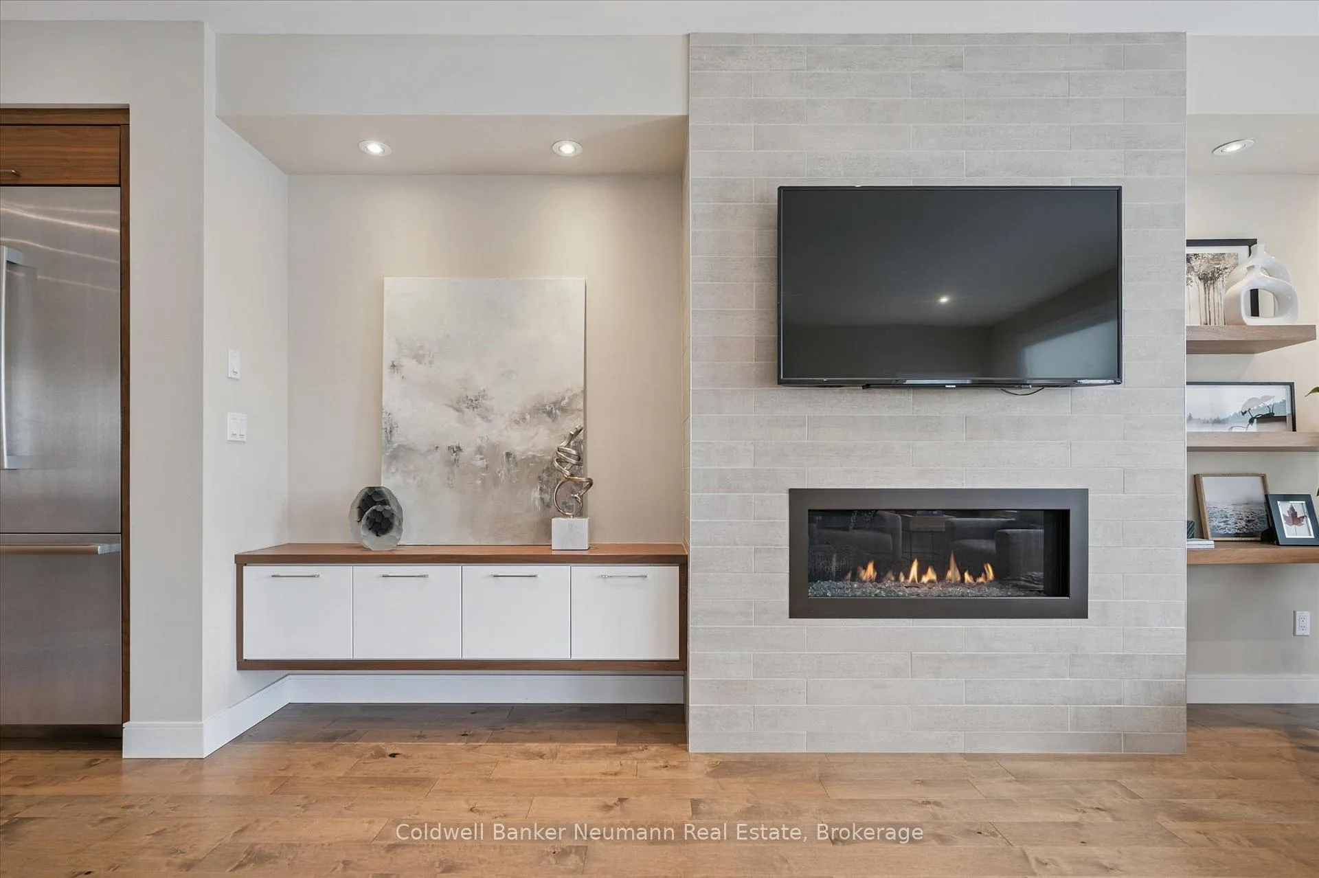 Photo 18 of Unit 2, 60 Arkell Road, Guelph, Kortright East — HOMEH