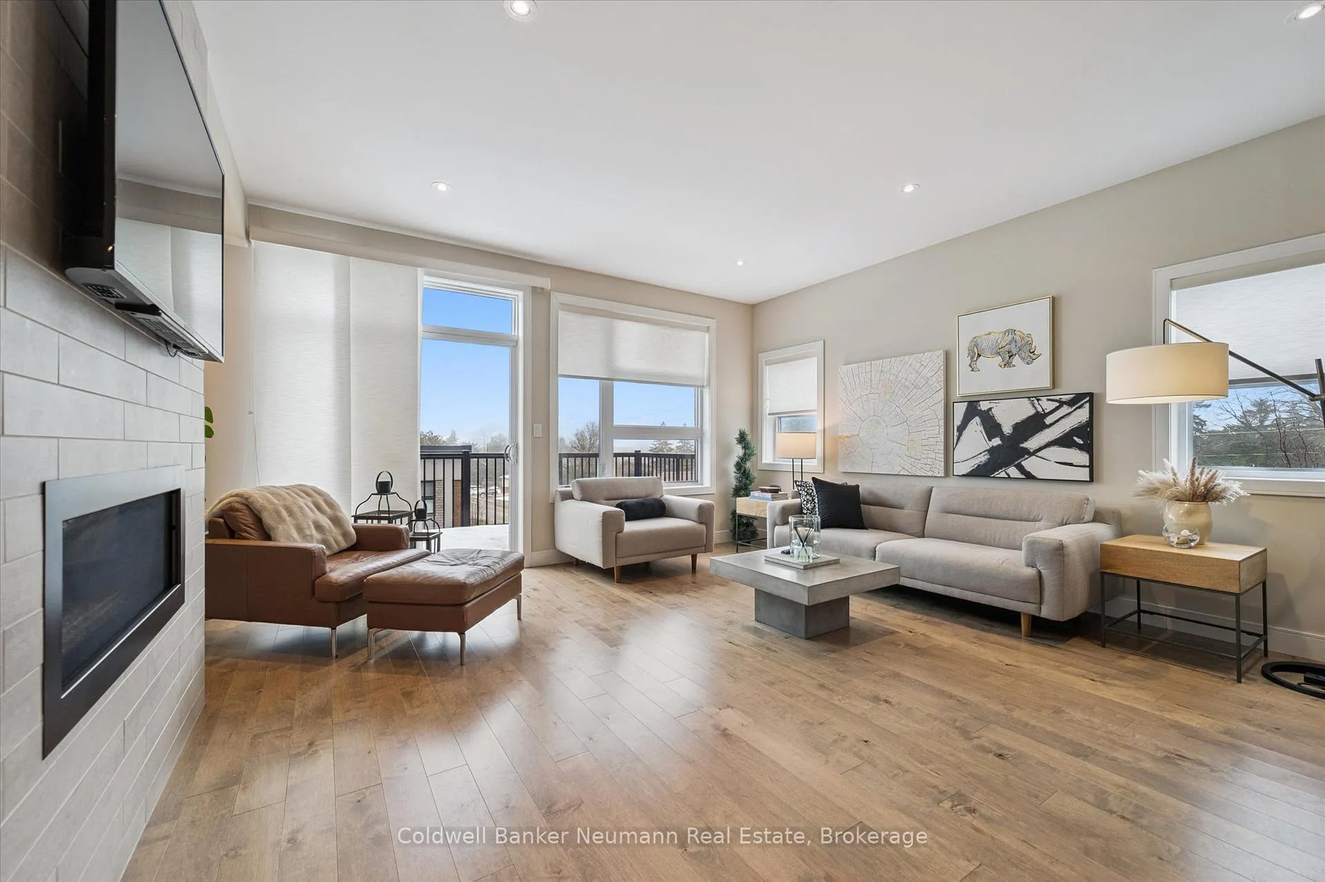 Photo 19 of Unit 2, 60 Arkell Road, Guelph, Kortright East — HOMEH