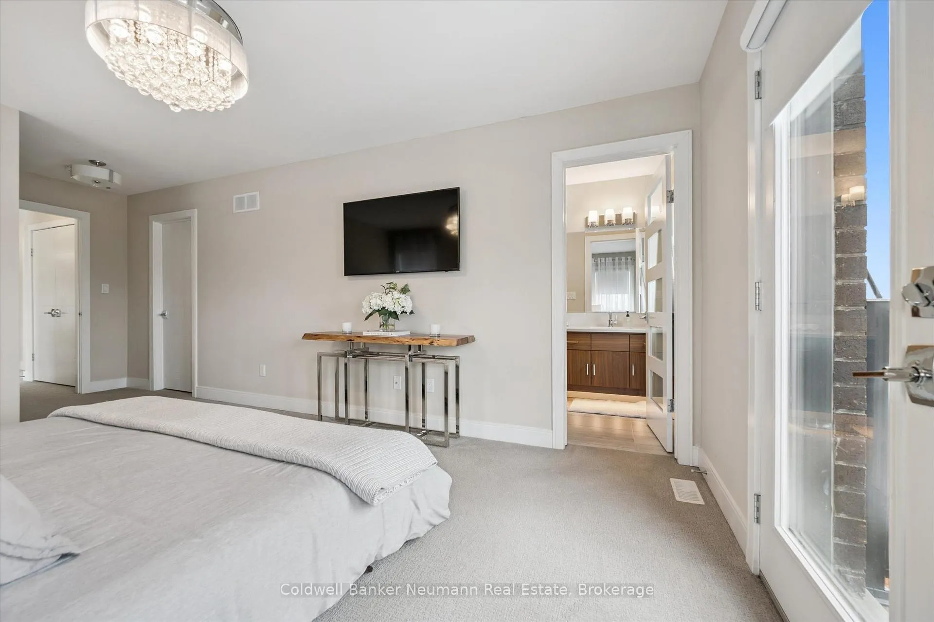 Photo 31 of Unit 2, 60 Arkell Road, Guelph, Kortright East — HOMEH