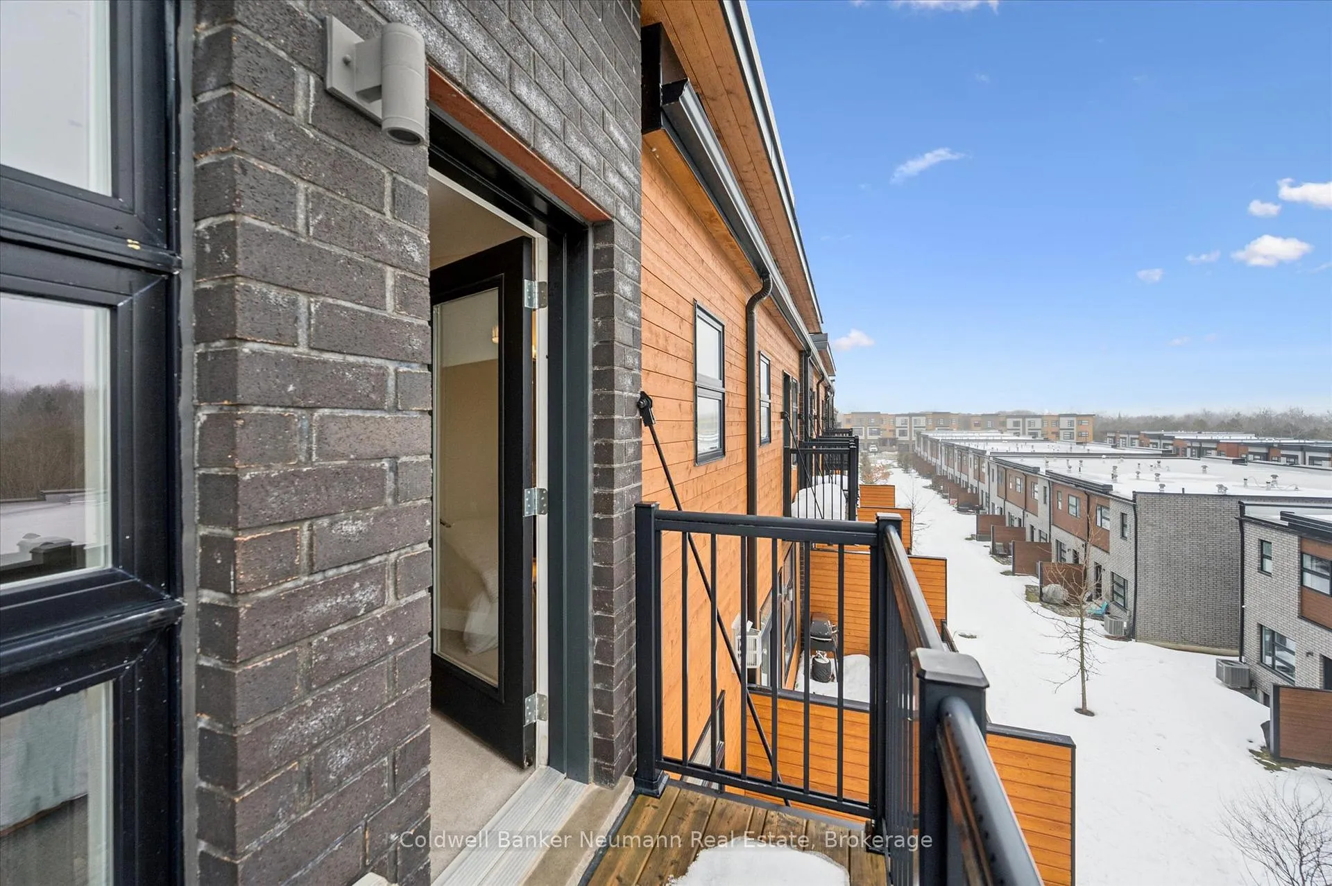 Photo 33 of Unit 2, 60 Arkell Road, Guelph, Kortright East — HOMEH