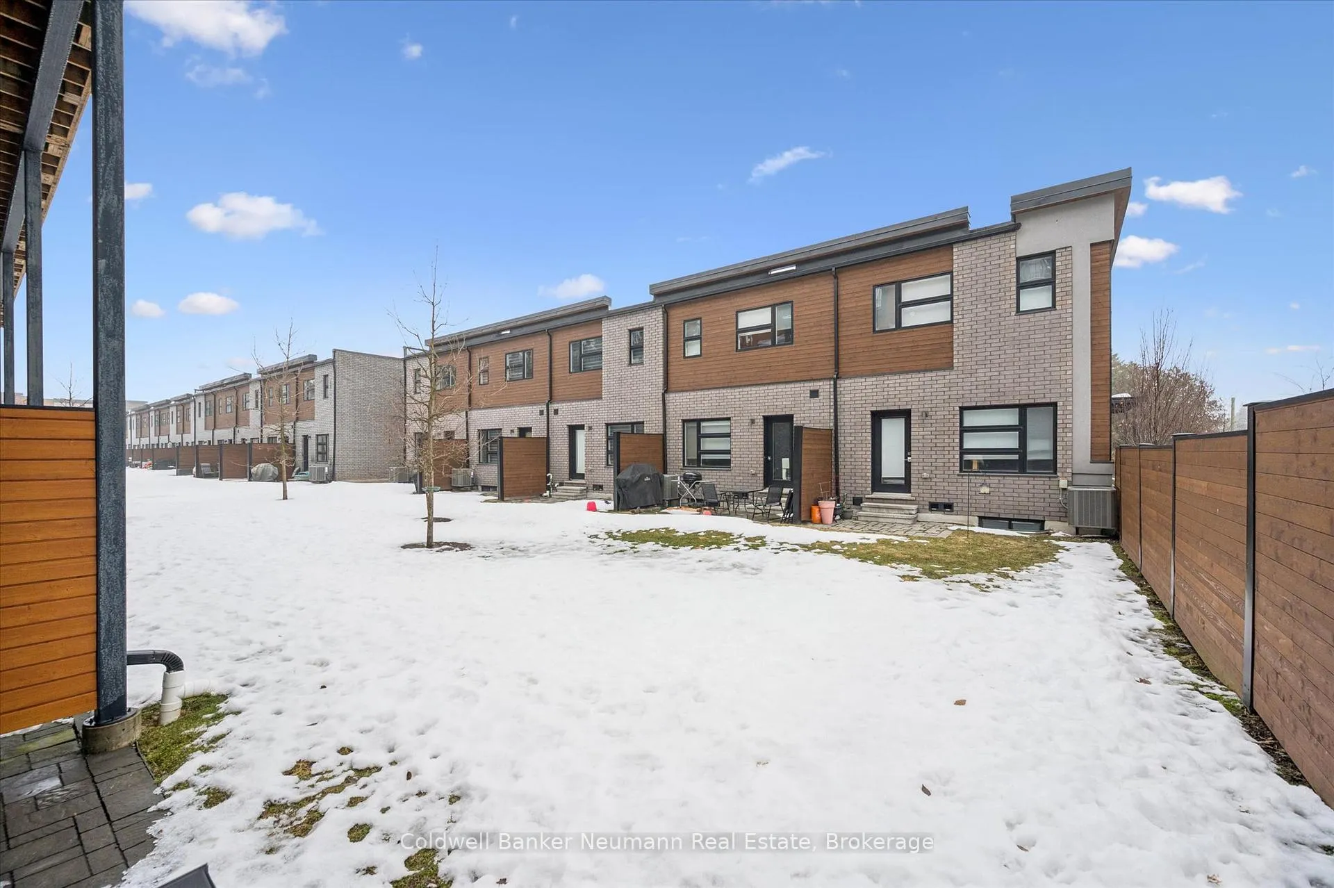 Photo 44 of Unit 2, 60 Arkell Road, Guelph, Kortright East — HOMEH
