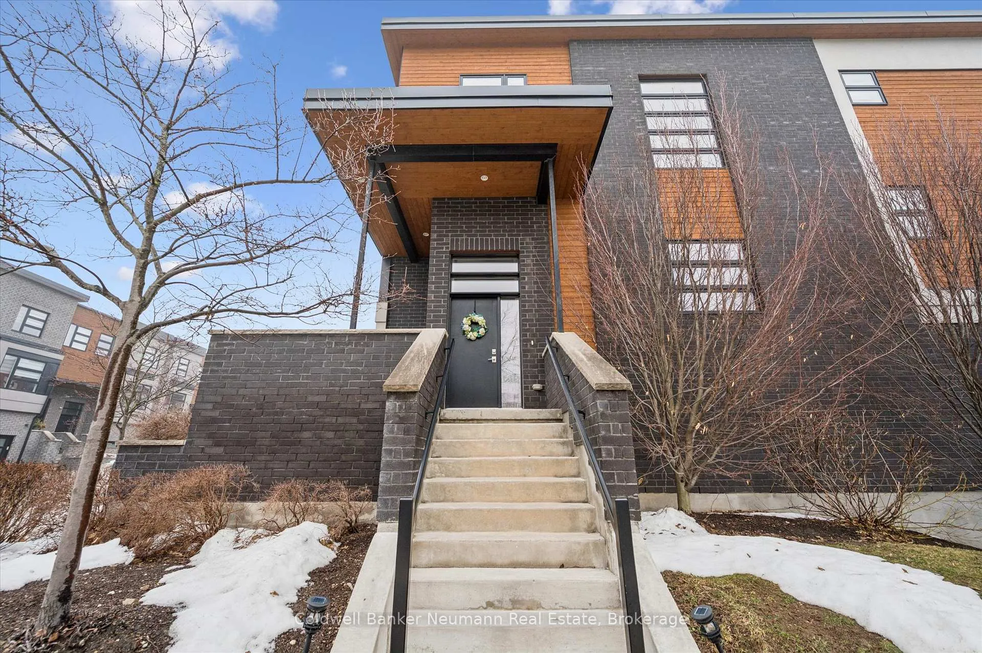 Photo 47 of Unit 2, 60 Arkell Road, Guelph, Kortright East — HOMEH