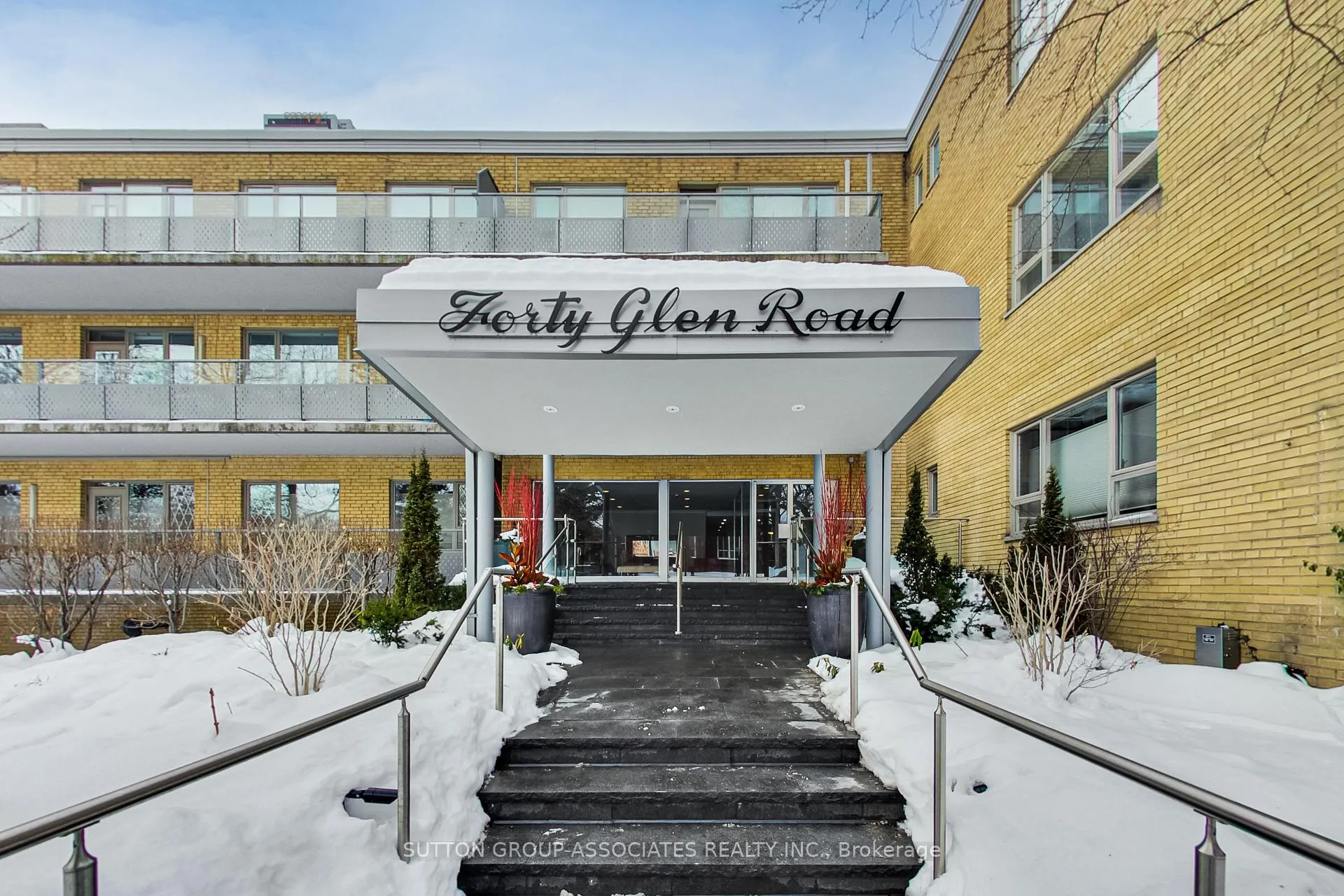 Photo 2 of Unit 204, 40 Glen Road, Toronto, Rosedale-Moore Park — HOMEH