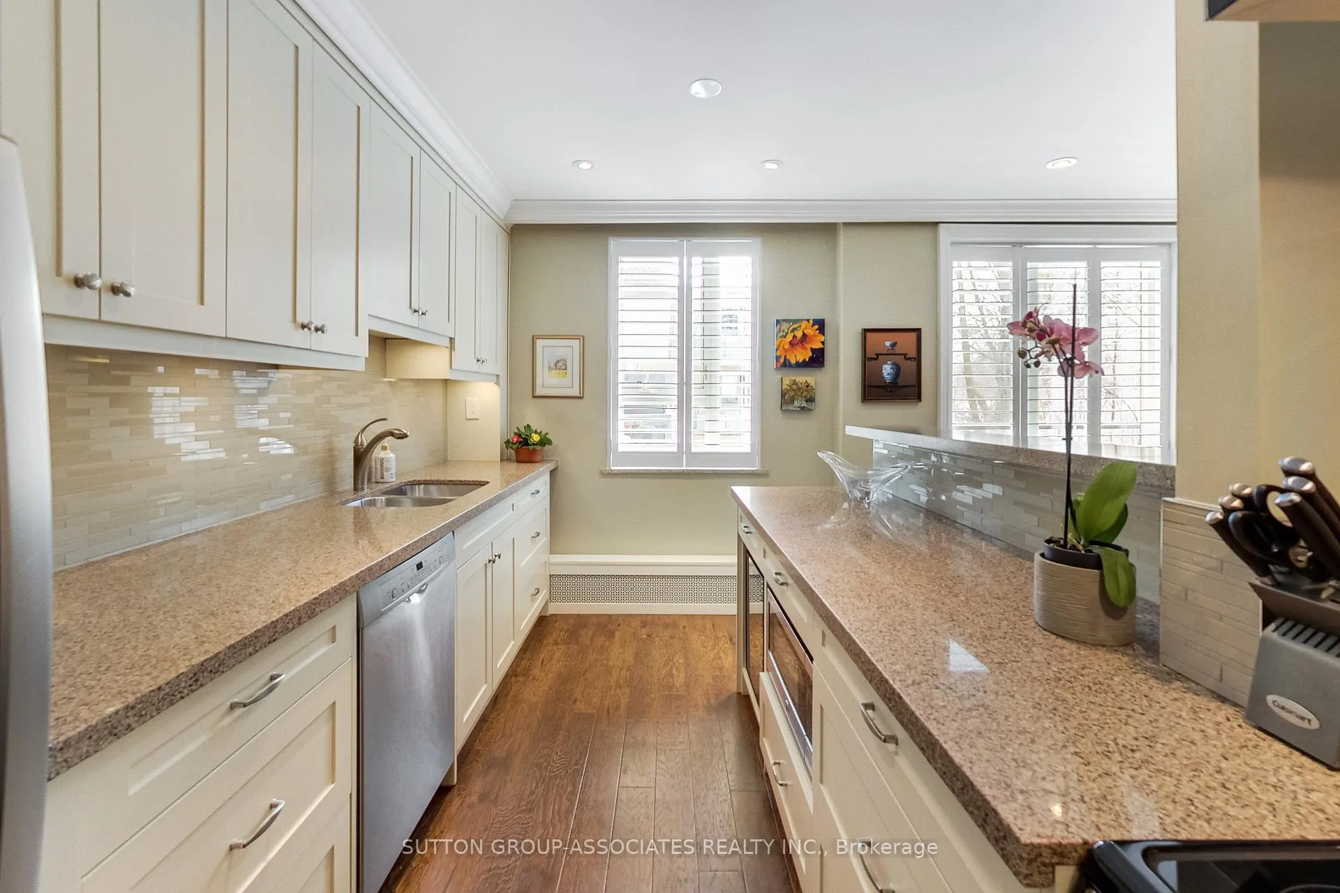 Photo 5 of Unit 204, 40 Glen Road, Toronto, Rosedale-Moore Park — HOMEH