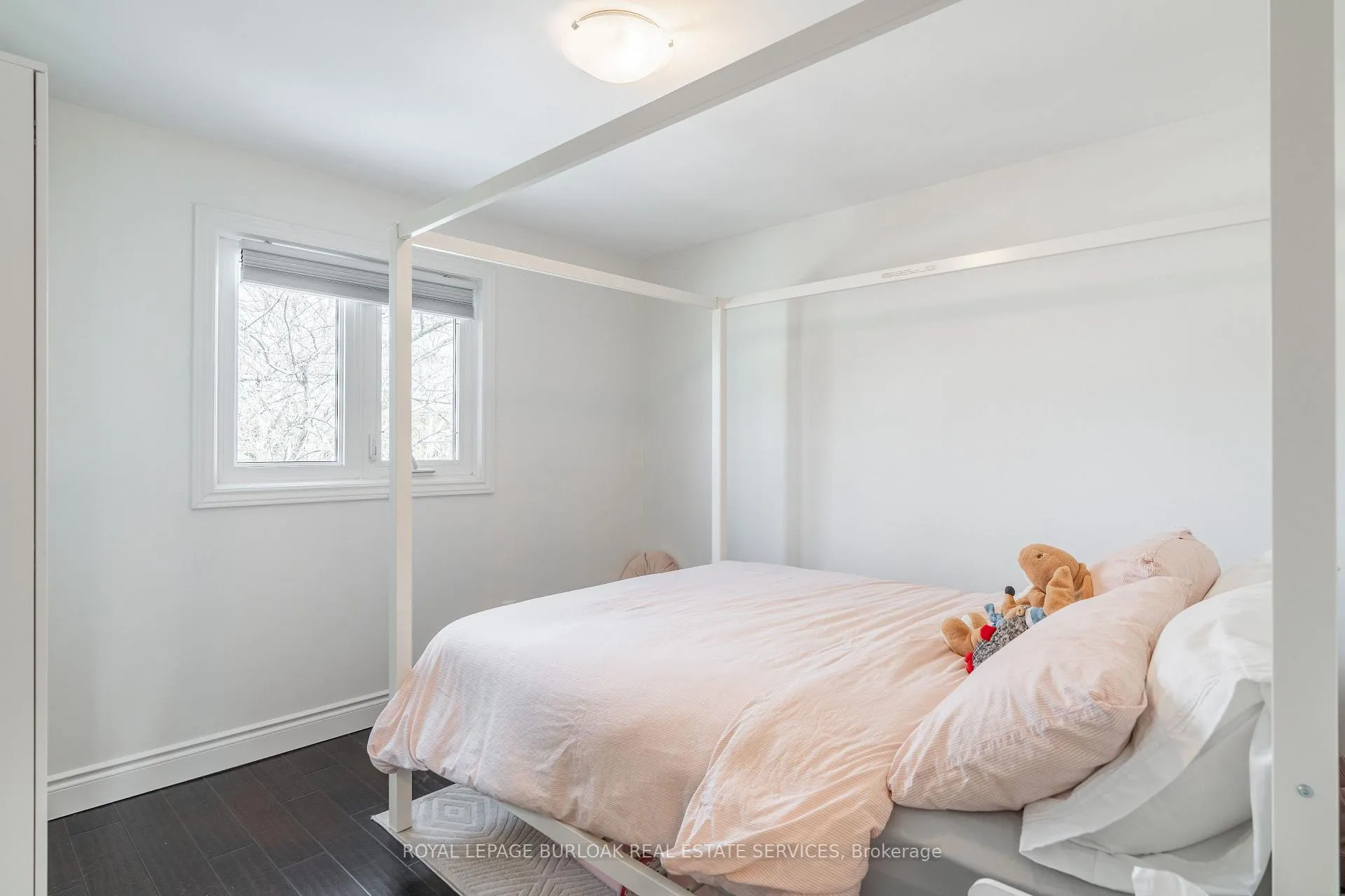 Photo 14 of 5042 Brady Avenue, Burlington, Appleby — HOMEH