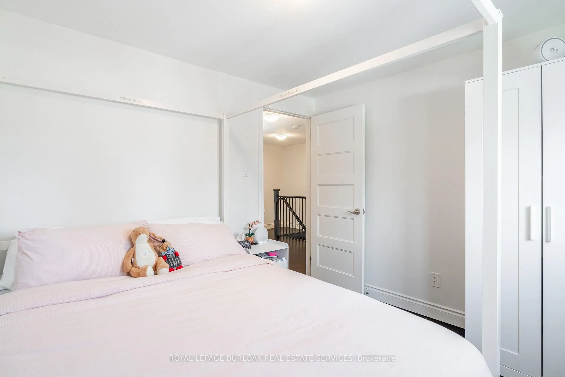 Photo 15 of 5042 Brady Avenue, Burlington, Appleby — HOMEH