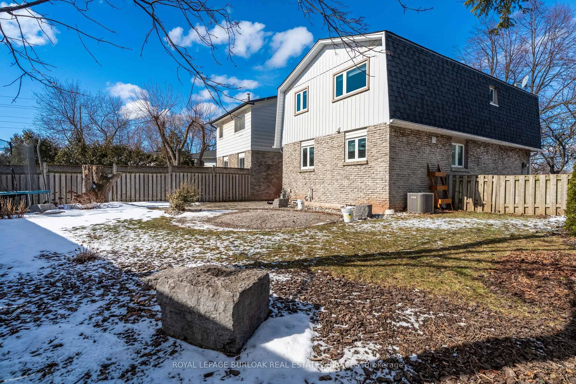 Photo 25 of 5042 Brady Avenue, Burlington, Appleby — HOMEH