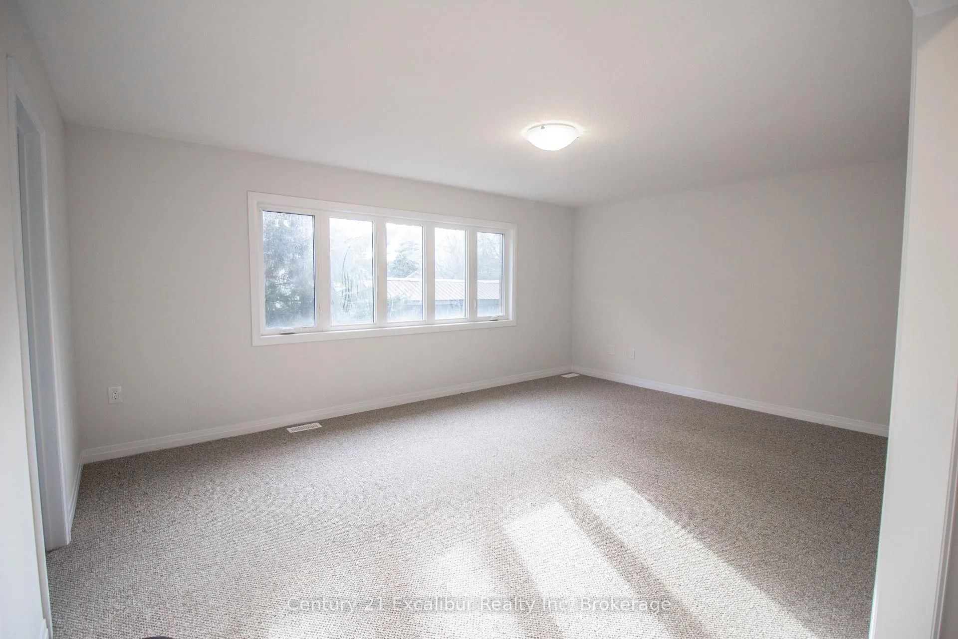 Photo 6 of 225 Dingman Street, Wellington North, Arthur — HOMEH
