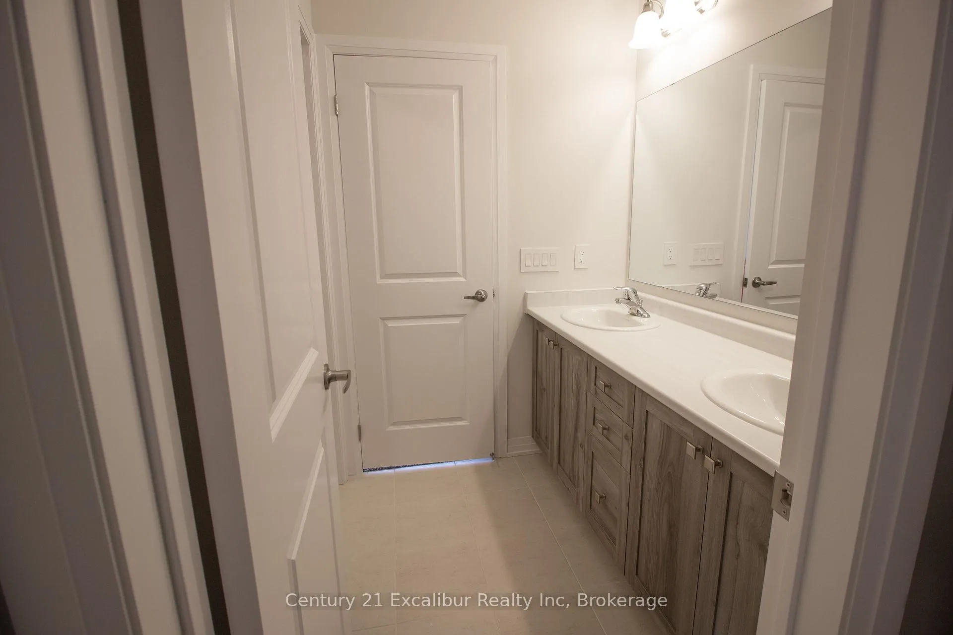 Photo 9 of 225 Dingman Street, Wellington North, Arthur — HOMEH