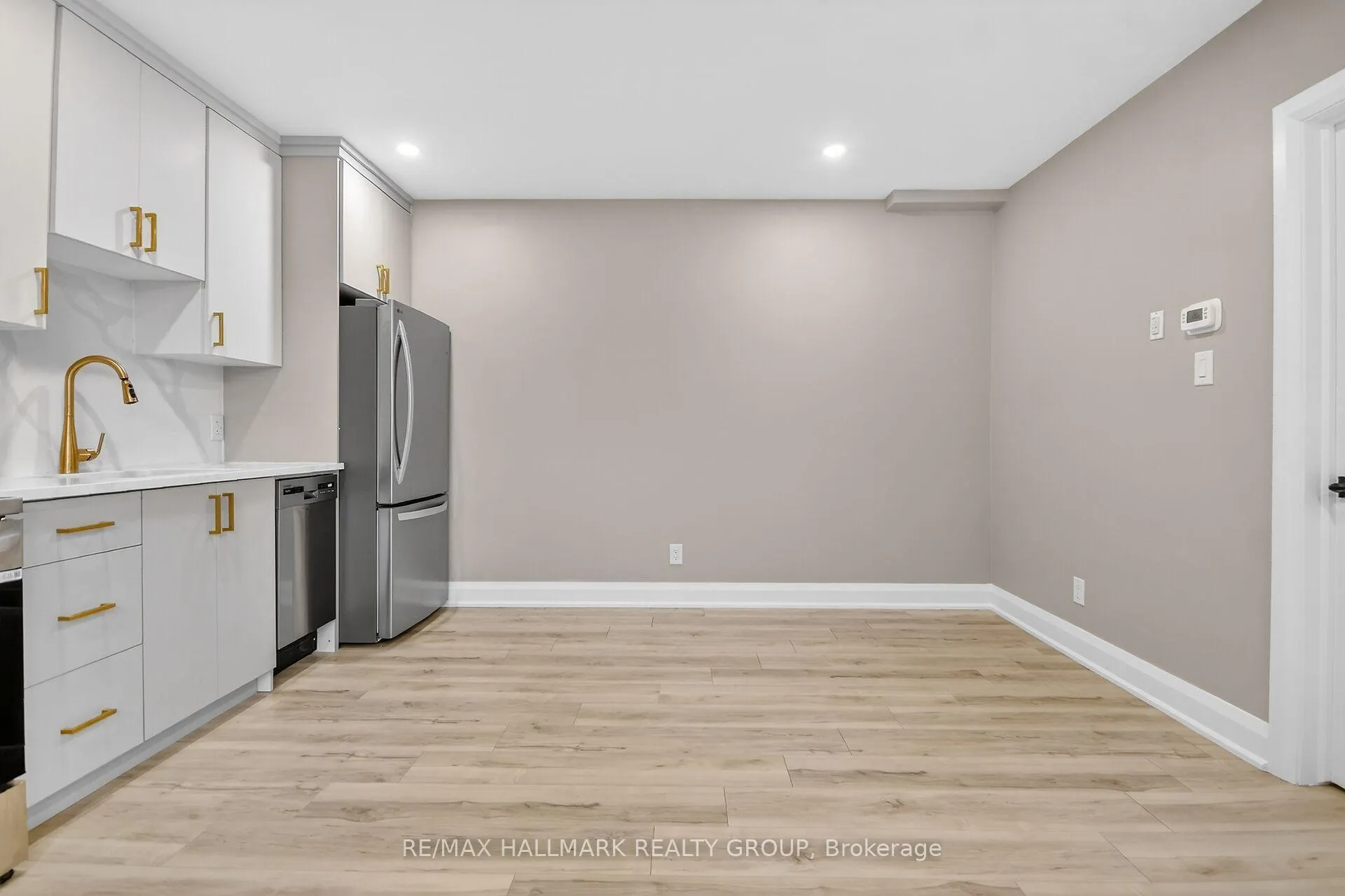 Photo 11 of Unit B - Basement Unit, 74 Burnett's Grove Circle, Ottawa, Barrhaven - Pheasant Run — HOMEH