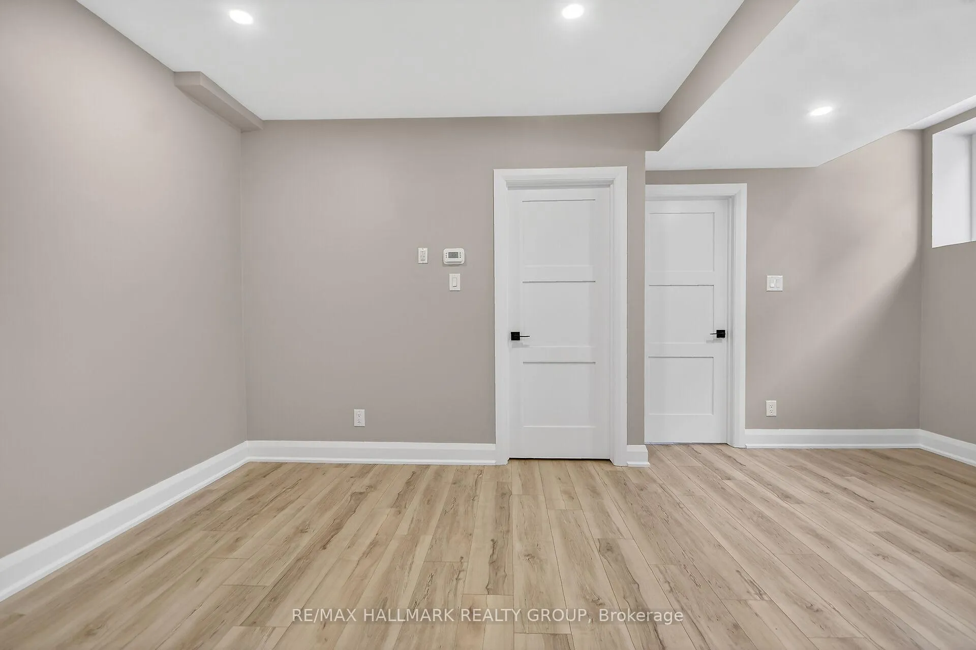 Photo 12 of Unit B - Basement Unit, 74 Burnett's Grove Circle, Ottawa, Barrhaven - Pheasant Run — HOMEH