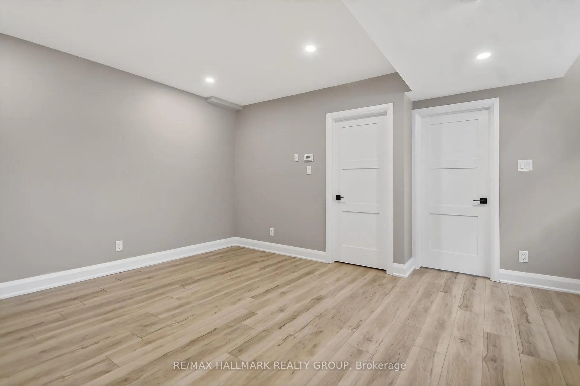 Photo 13 of Unit B - Basement Unit, 74 Burnett's Grove Circle, Ottawa, Barrhaven - Pheasant Run — HOMEH