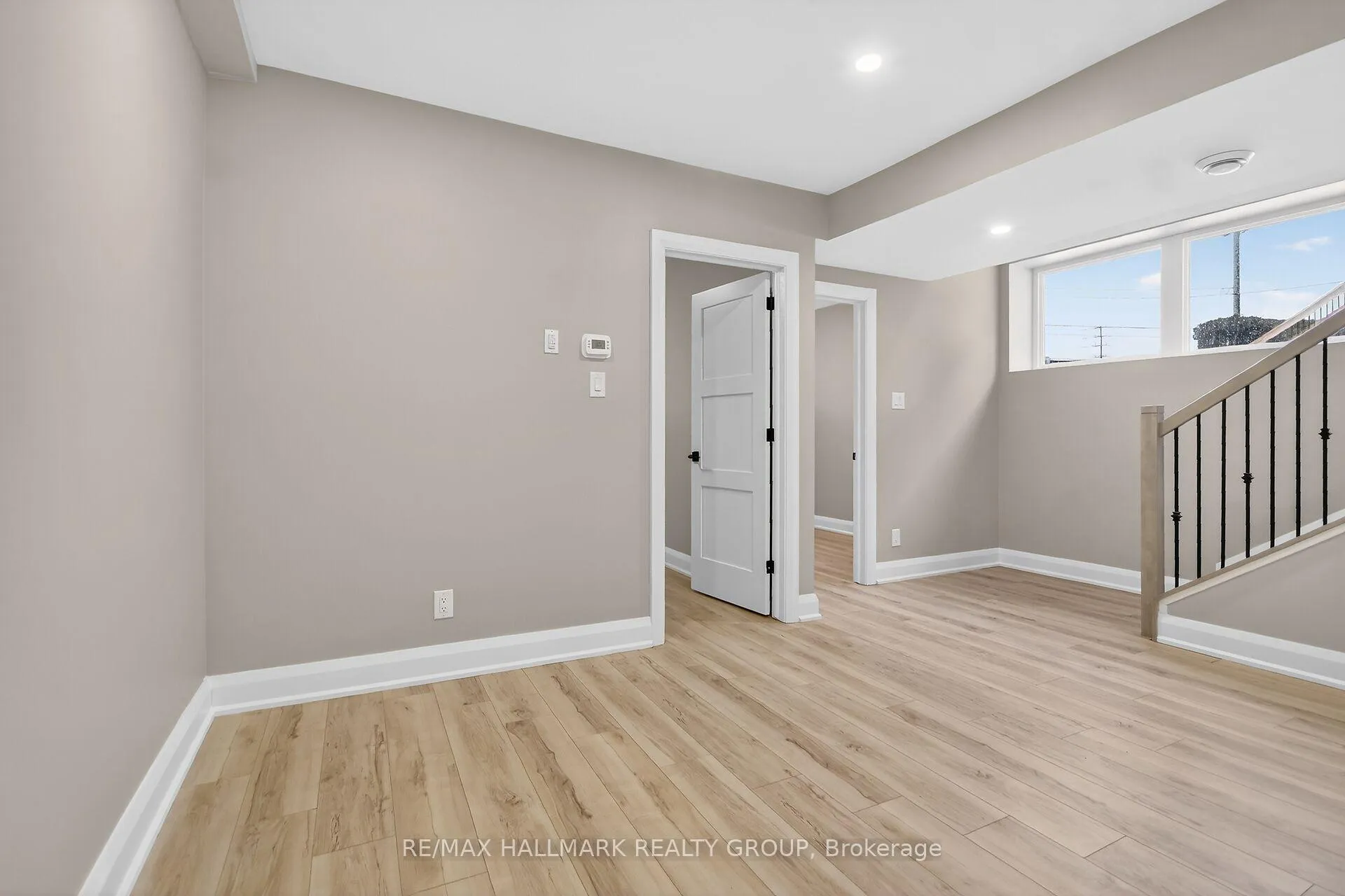 Photo 14 of Unit B - Basement Unit, 74 Burnett's Grove Circle, Ottawa, Barrhaven - Pheasant Run — HOMEH