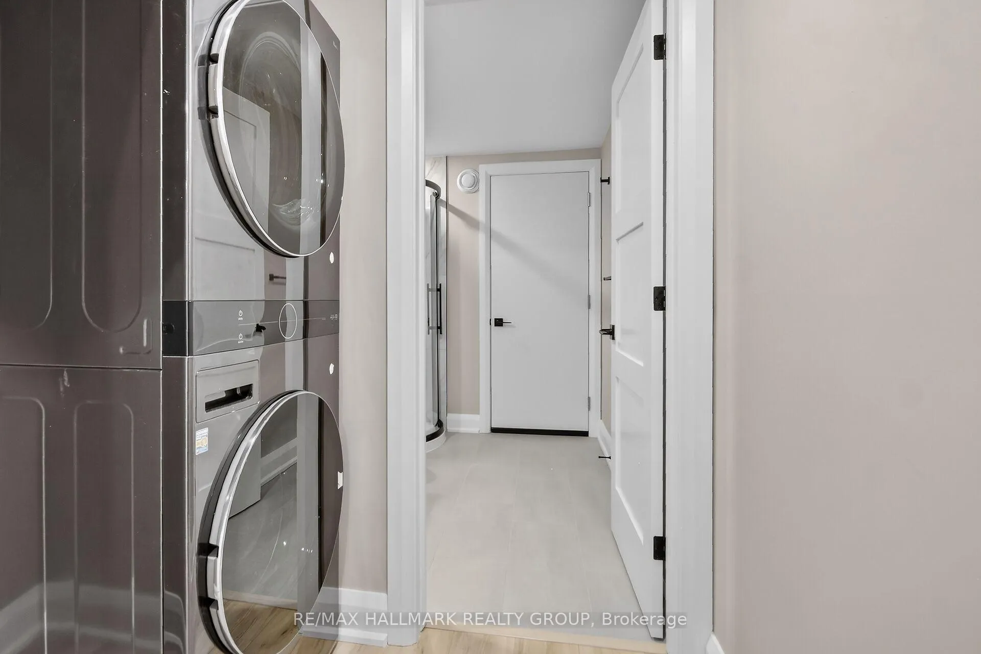 Photo 24 of Unit B - Basement Unit, 74 Burnett's Grove Circle, Ottawa, Barrhaven - Pheasant Run — HOMEH