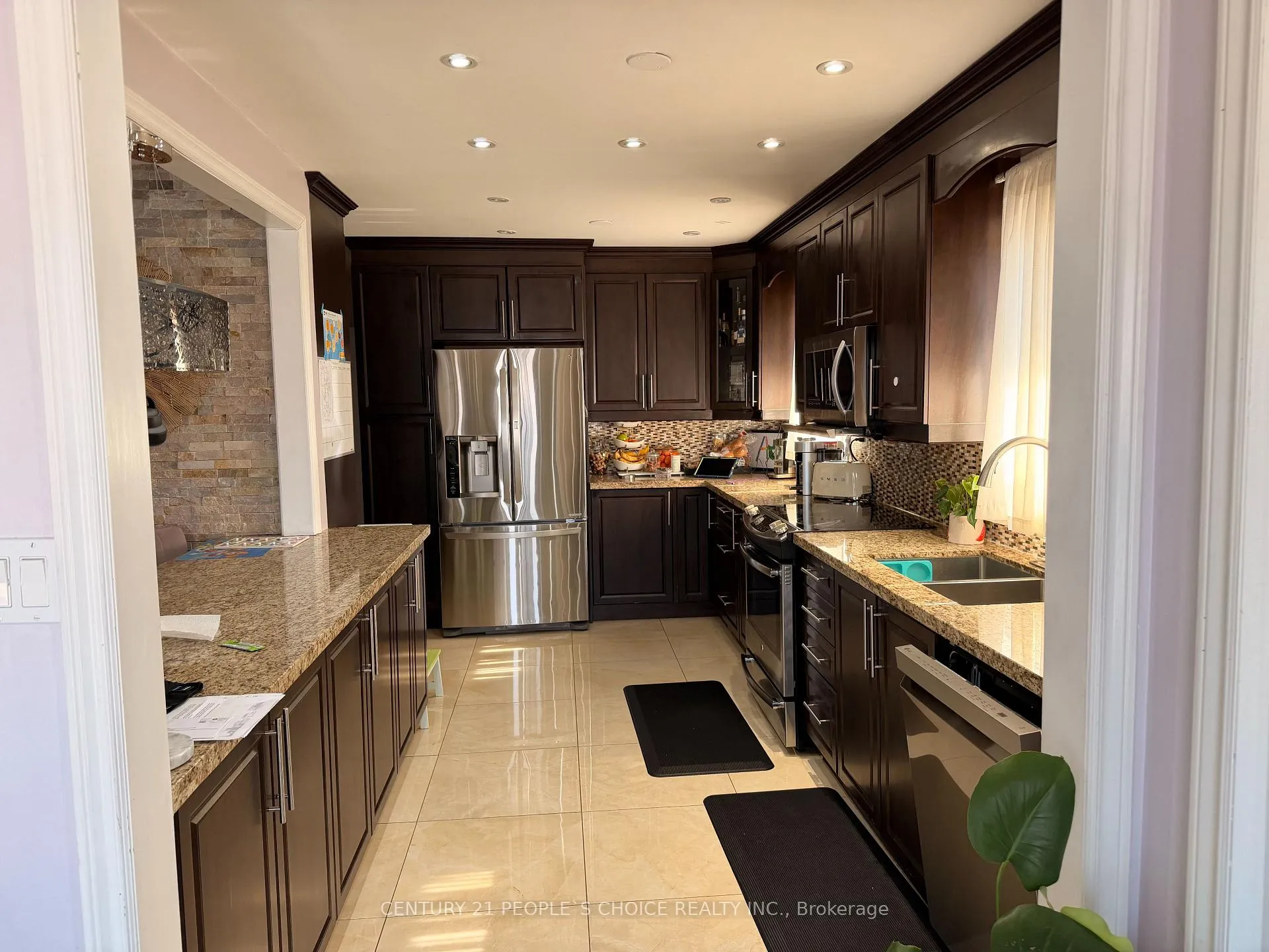 Photo 2 of 46 Abell Drive, Brampton, Madoc — HOMEH