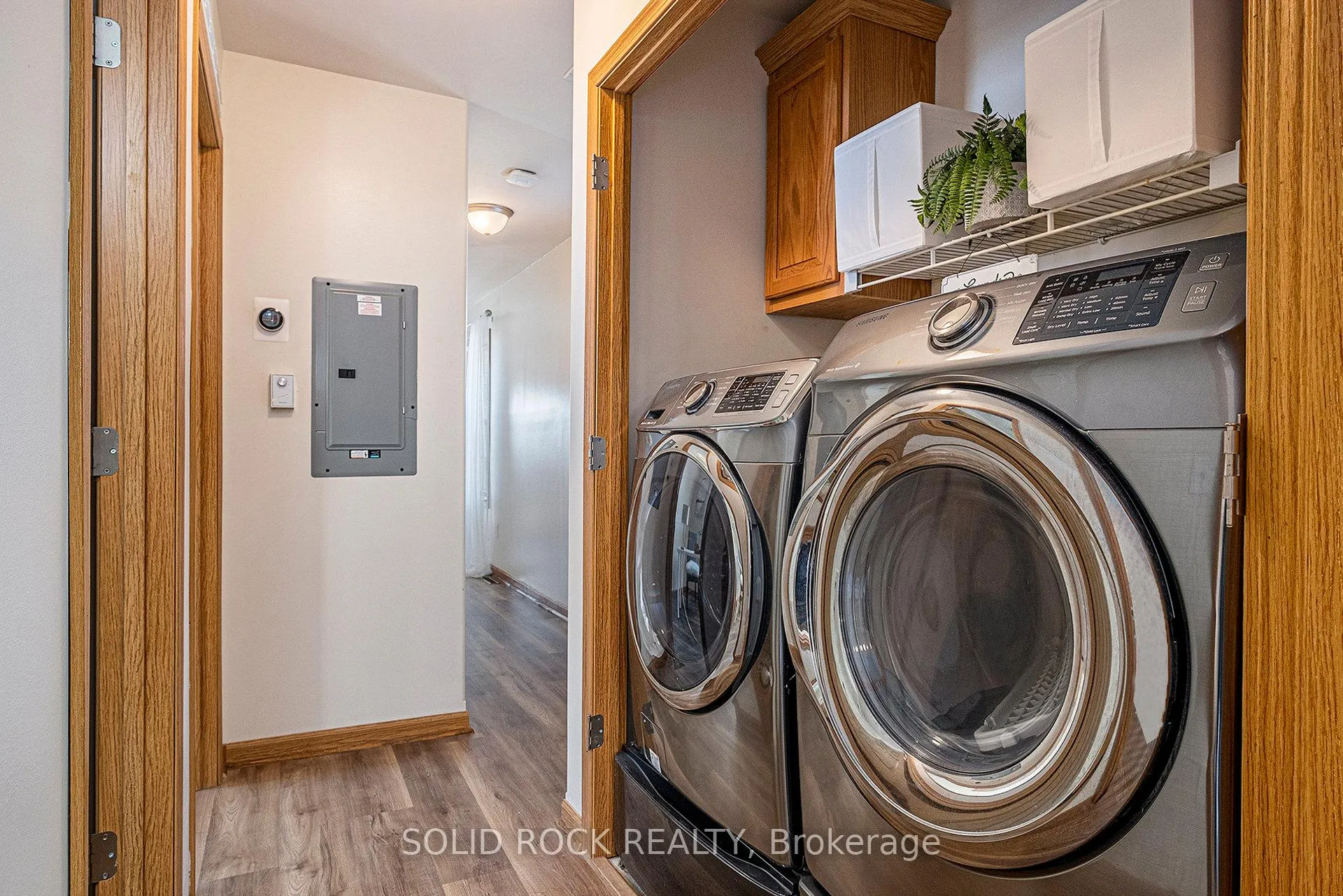 Photo 12 of 65 Vanier Road, Ottawa, Bellwood - Industrial Park — HOMEH