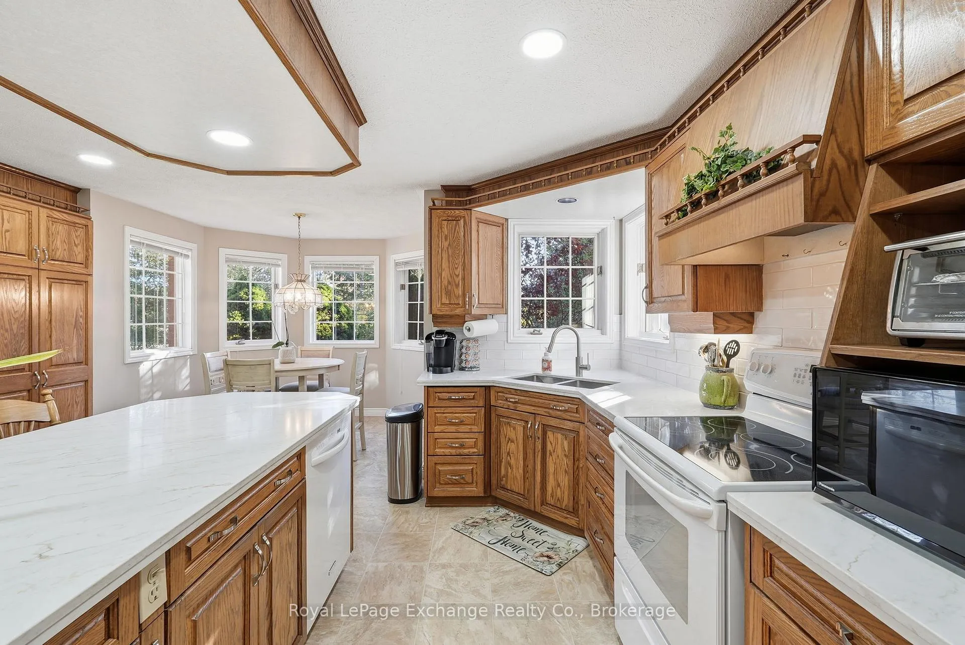 Photo 17 of 115 Deerhurst Drive, Huron-Kinloss — HOMEH