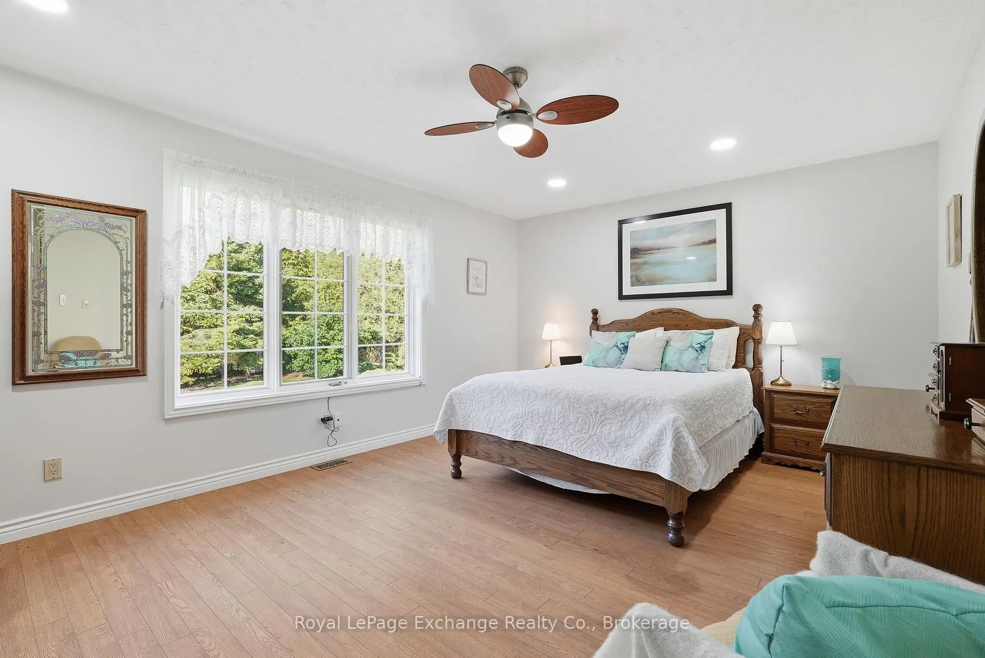 Photo 21 of 115 Deerhurst Drive, Huron-Kinloss — HOMEH