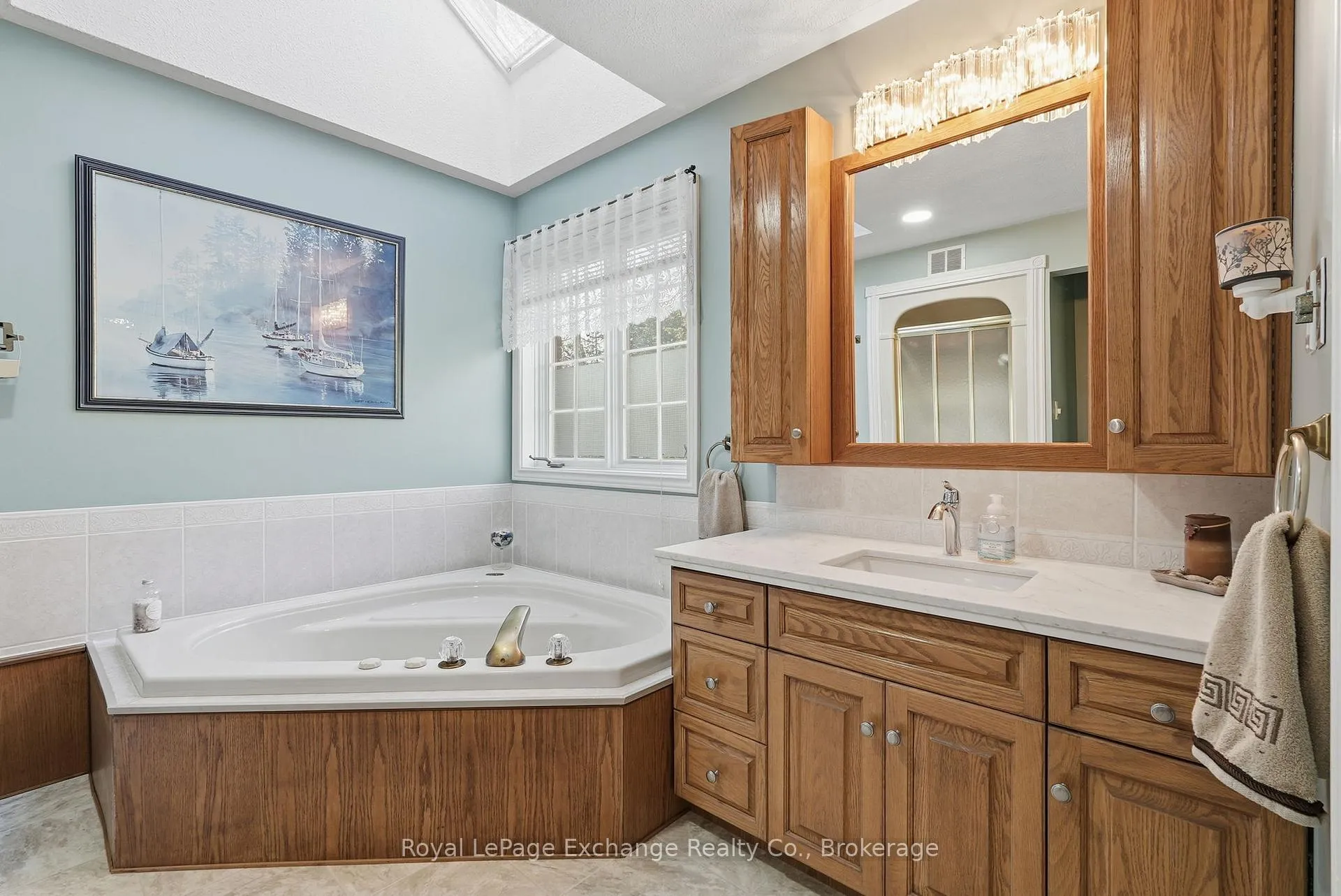 Photo 24 of 115 Deerhurst Drive, Huron-Kinloss — HOMEH