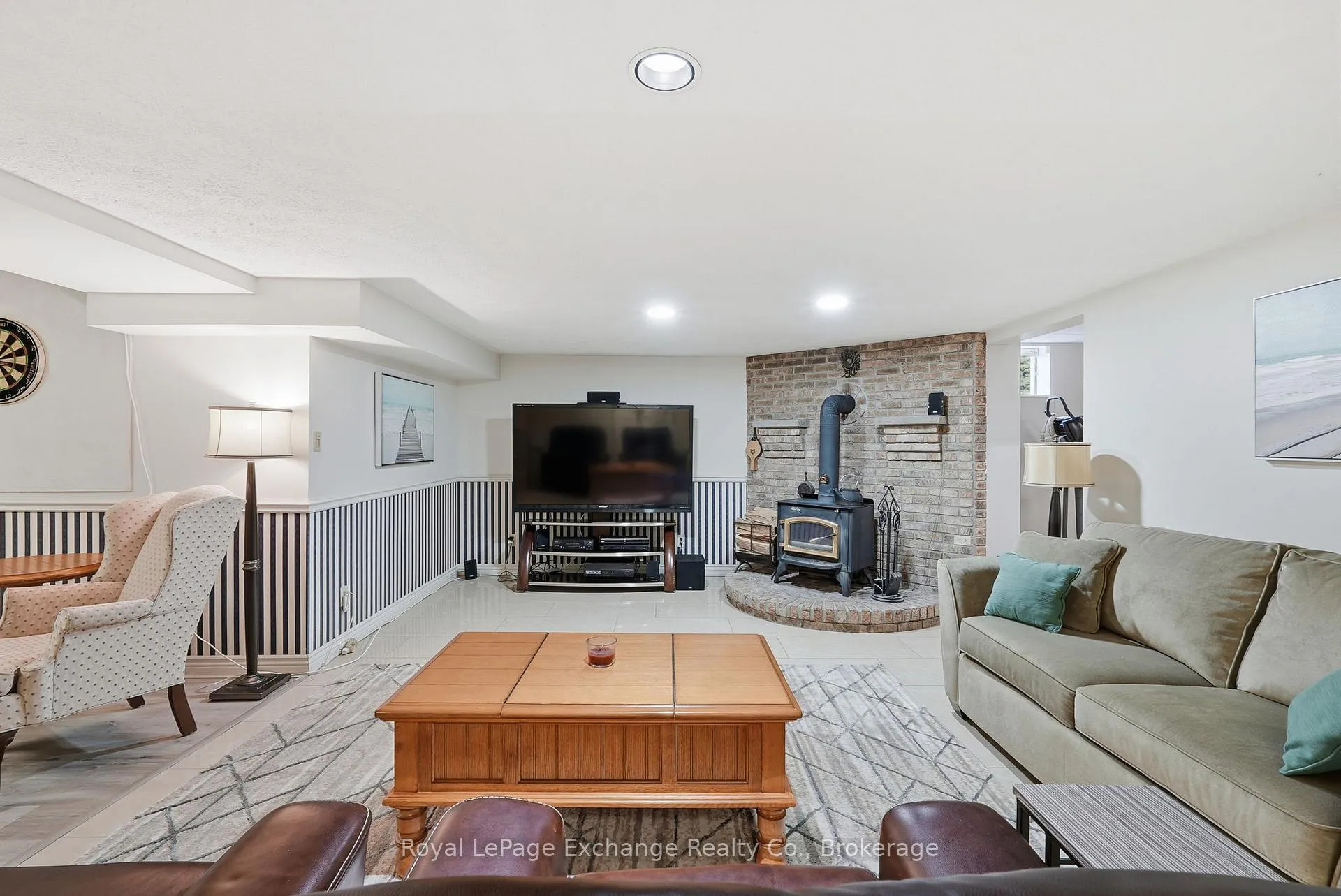 Photo 31 of 115 Deerhurst Drive, Huron-Kinloss — HOMEH