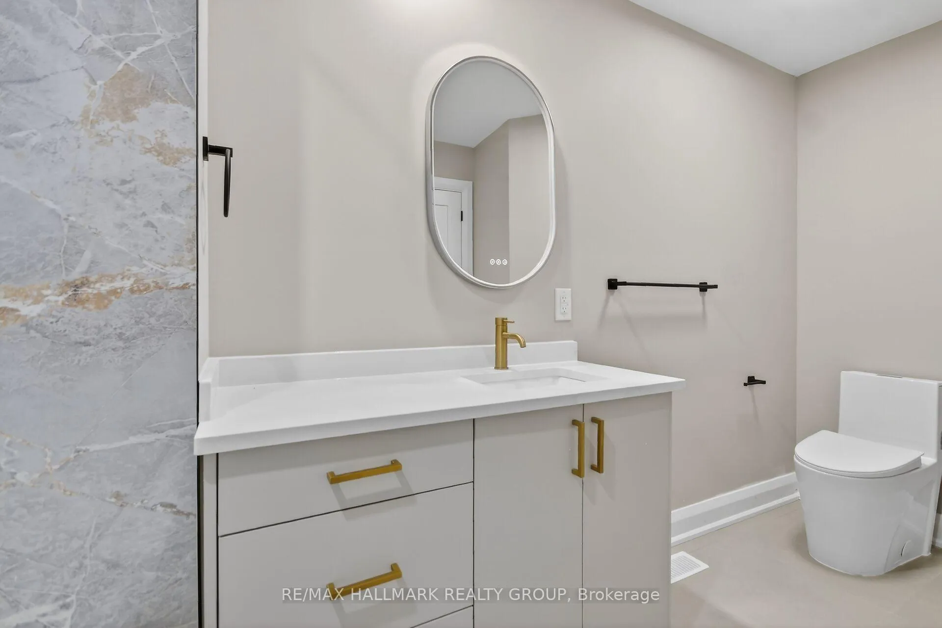 Photo 44 of 74 Burnett's Grove Circle, Ottawa, Barrhaven - Pheasant Run — HOMEH