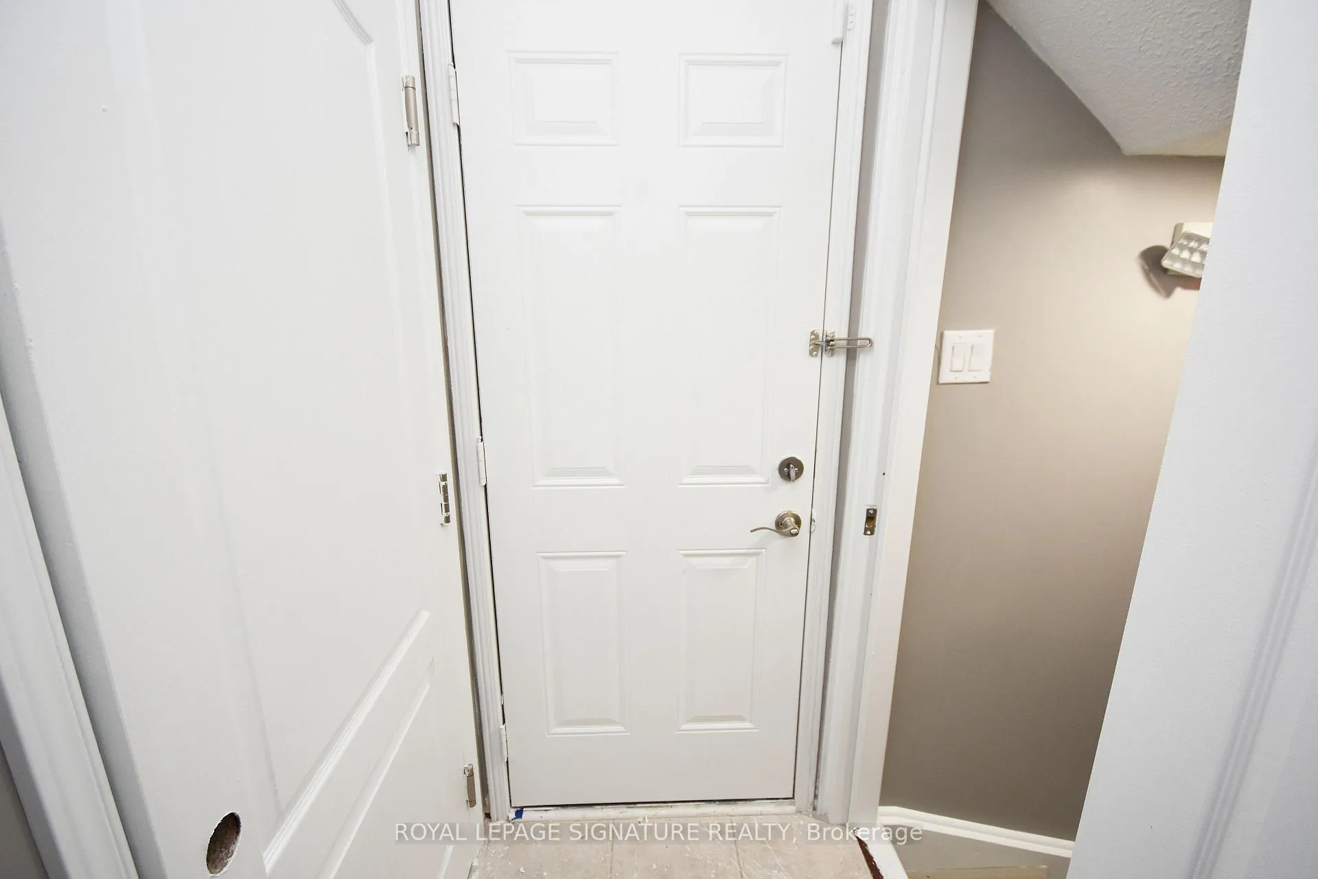 Photo 4 of 54 Palleschi Drive, Brampton, Bram East — HOMEH