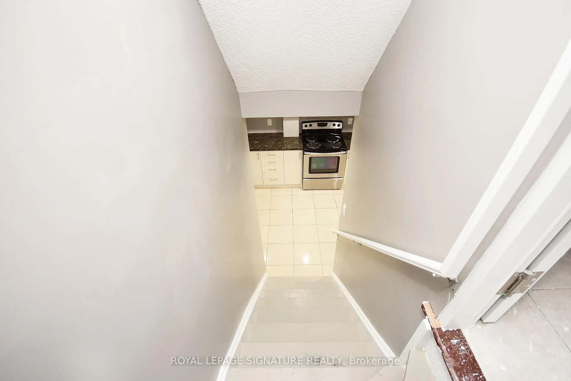 Photo 5 of 54 Palleschi Drive, Brampton, Bram East — HOMEH