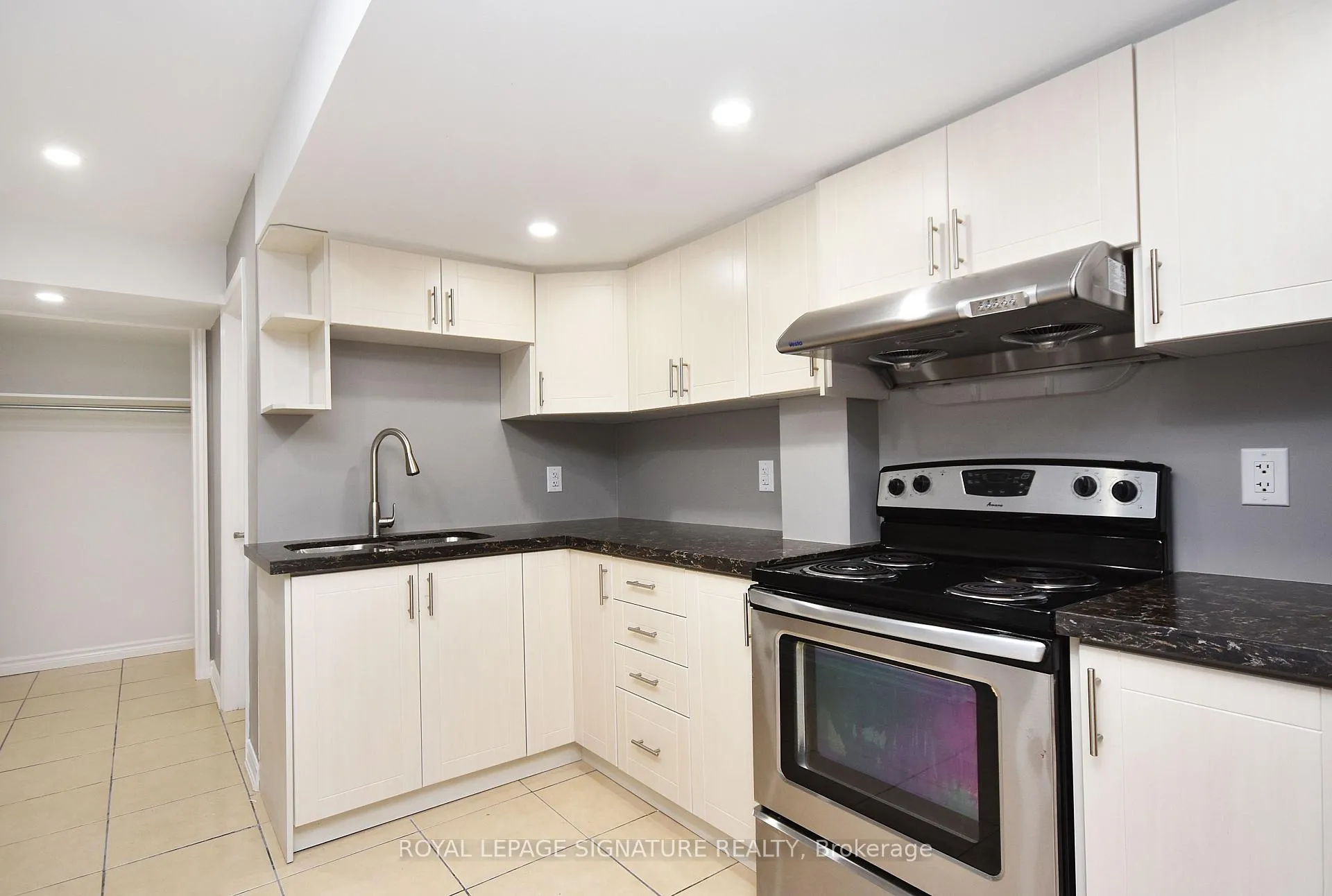 Photo 12 of 54 Palleschi Drive, Brampton, Bram East — HOMEH