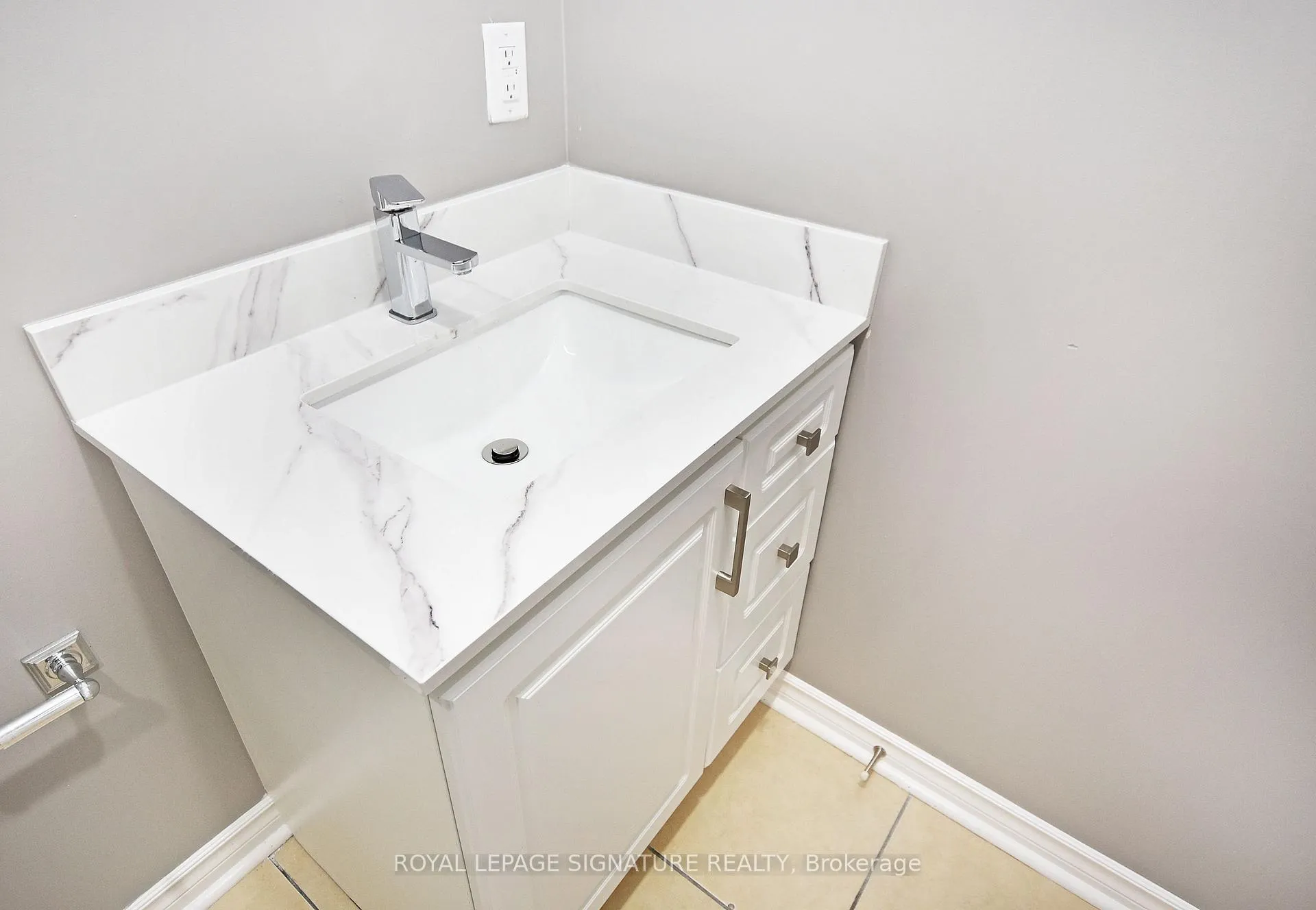 Photo 25 of 54 Palleschi Drive, Brampton, Bram East — HOMEH