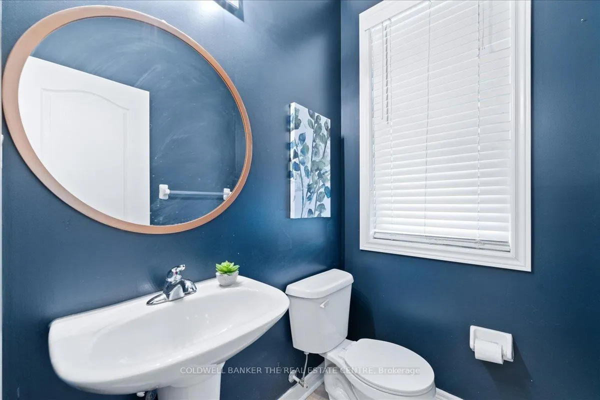 Photo 8 of 50 Pearcey Crescent, Barrie, Bayfield — HOMEH