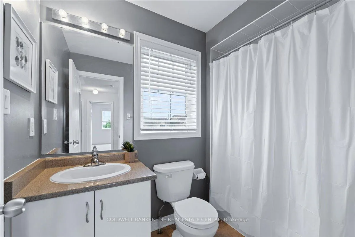 Photo 11 of 50 Pearcey Crescent, Barrie, Bayfield — HOMEH
