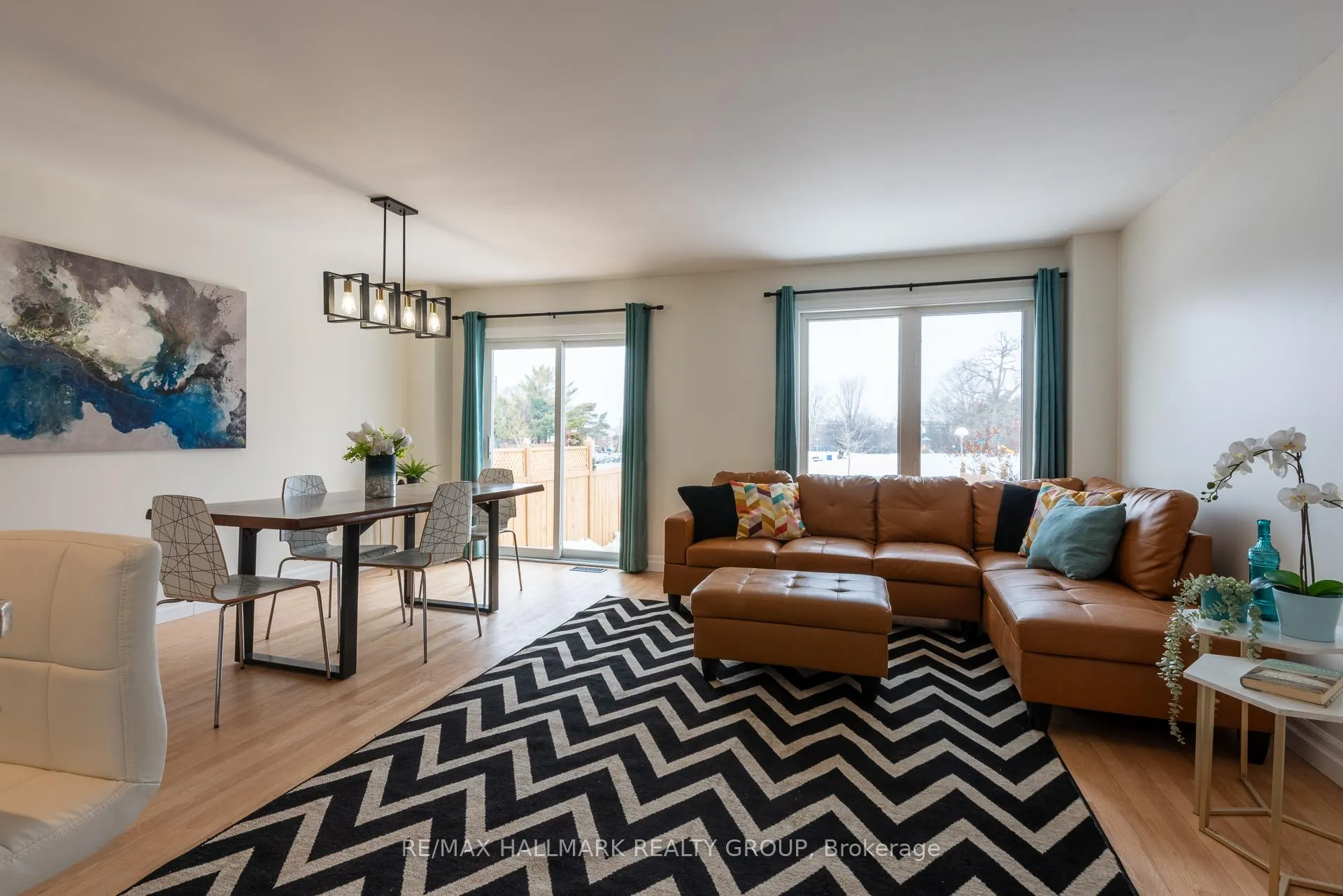 Photo 6 of Unit 4, 201 Station Boulevard, Ottawa, Riverview Park — HOMEH