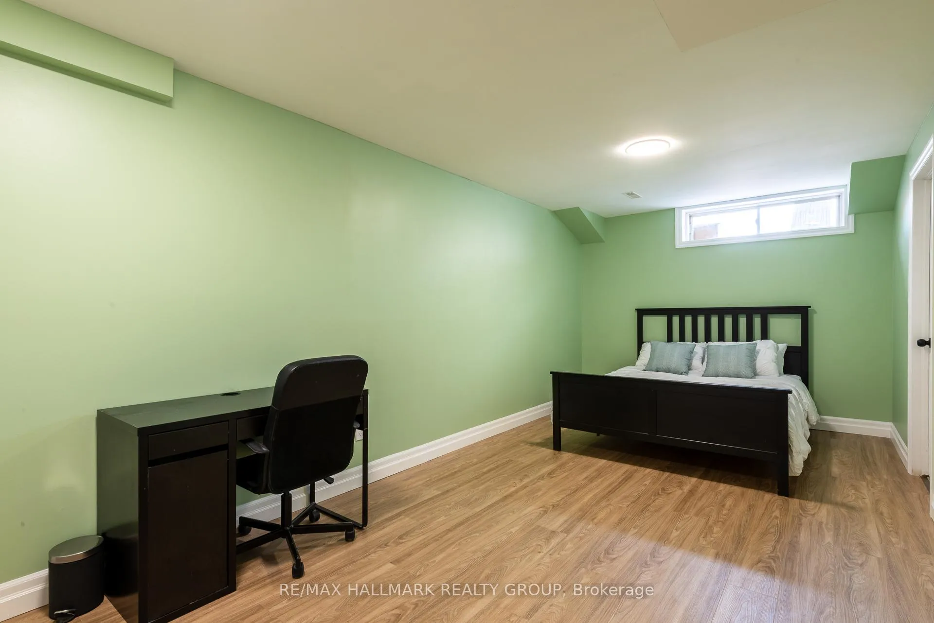 Photo 17 of Unit 4, 201 Station Boulevard, Ottawa, Riverview Park — HOMEH