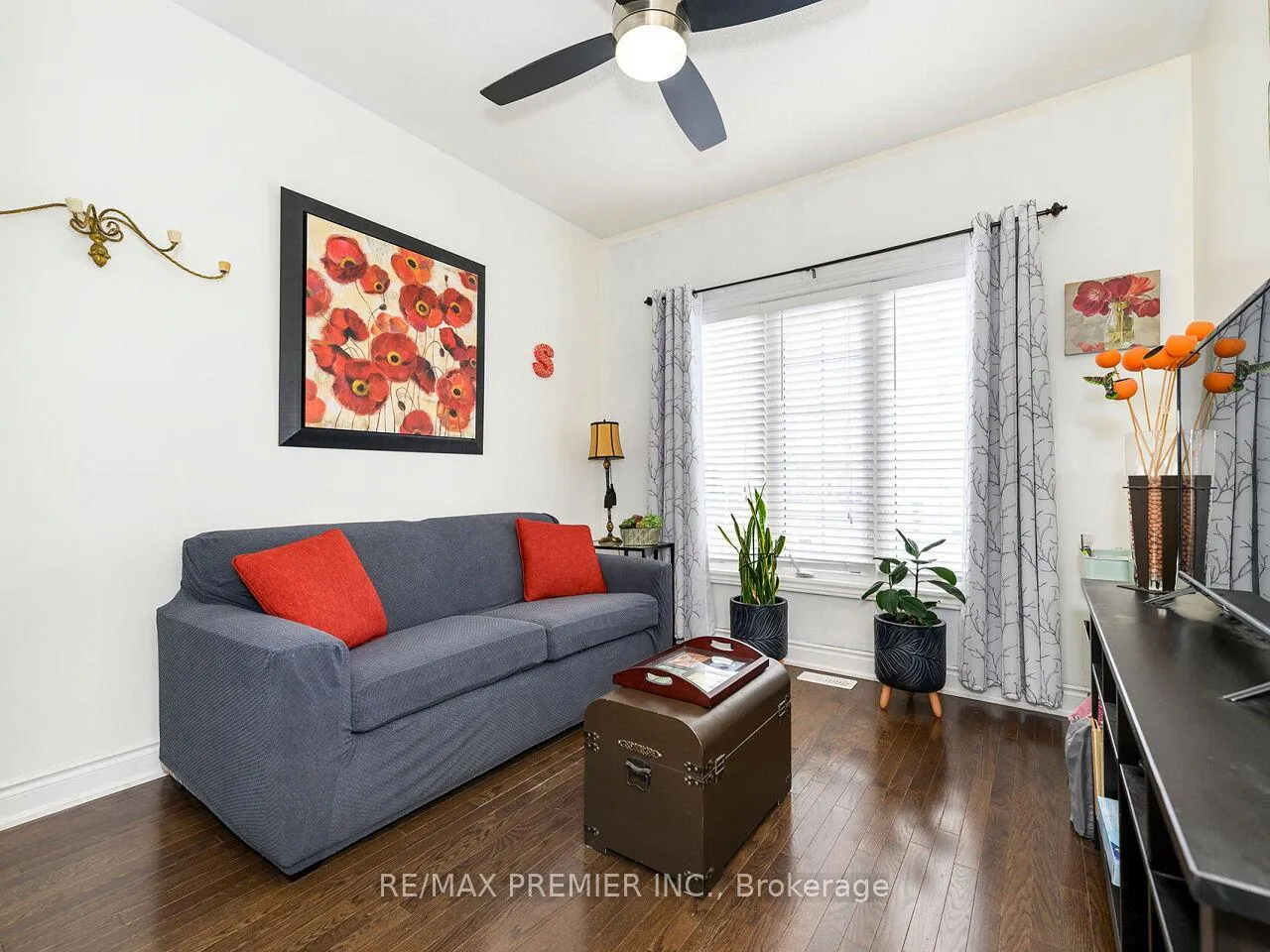 Photo 6 of 46 Ben Boy Avenue, King, Schomberg — HOMEH