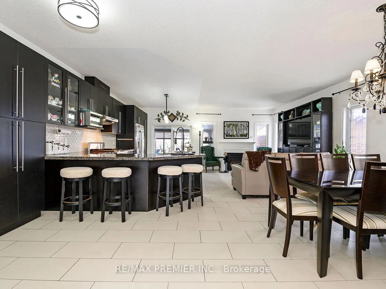 Photo 9 of 46 Ben Boy Avenue, King, Schomberg — HOMEH