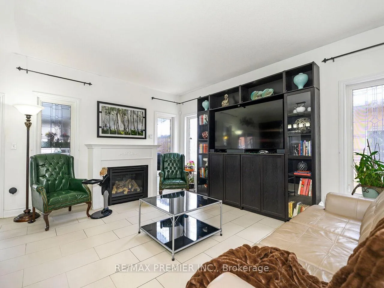 Photo 13 of 46 Ben Boy Avenue, King, Schomberg — HOMEH