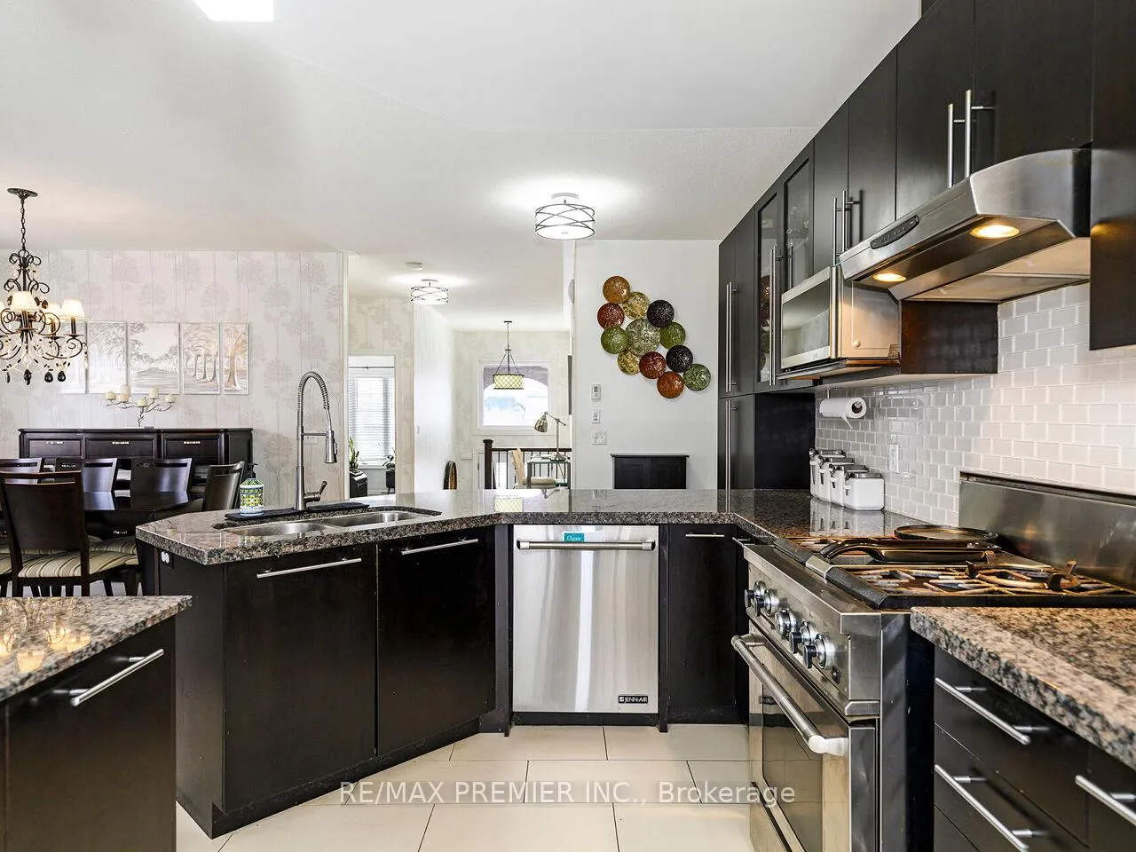 Photo 18 of 46 Ben Boy Avenue, King, Schomberg — HOMEH