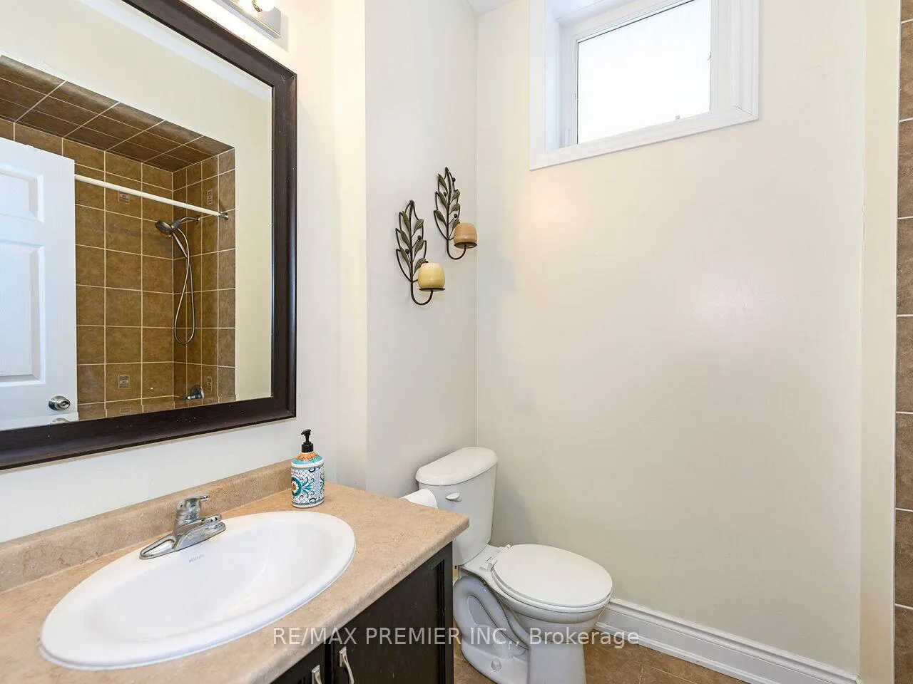 Photo 40 of 46 Ben Boy Avenue, King, Schomberg — HOMEH