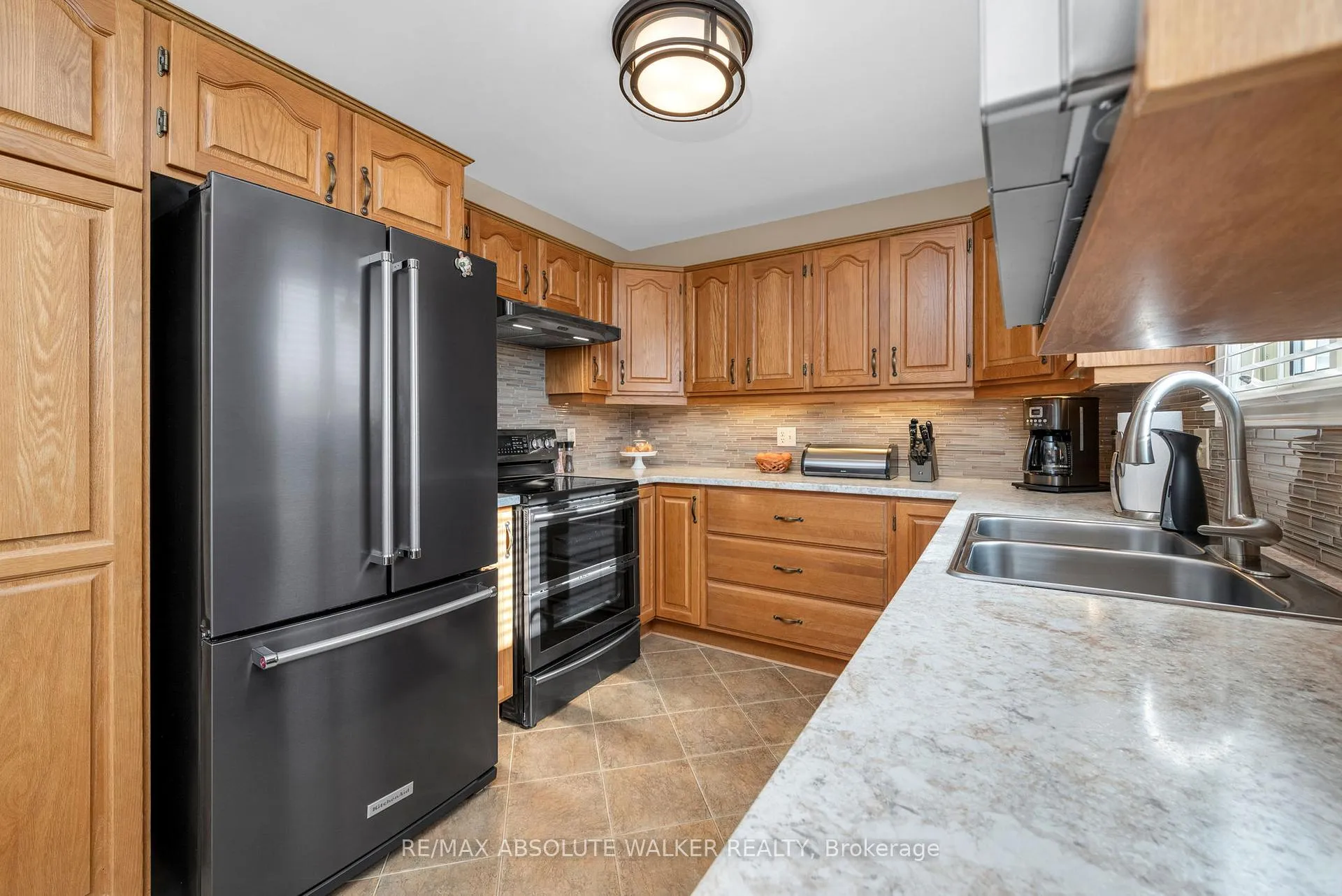 Photo 13 of 1768 Calumet Lane, Ottawa, Convent Glen South — HOMEH