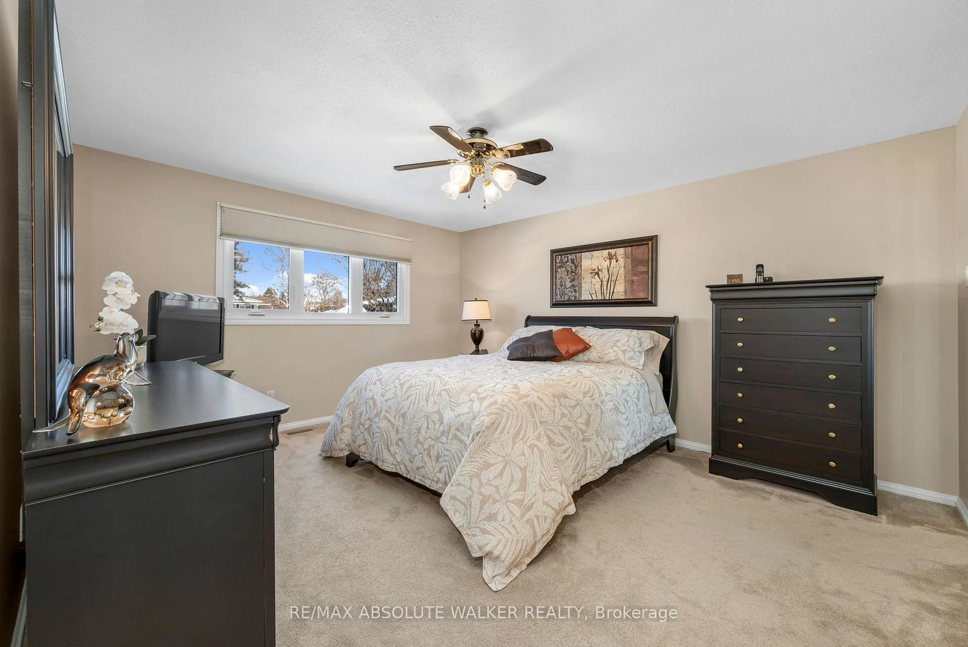 Photo 18 of 1768 Calumet Lane, Ottawa, Convent Glen South — HOMEH