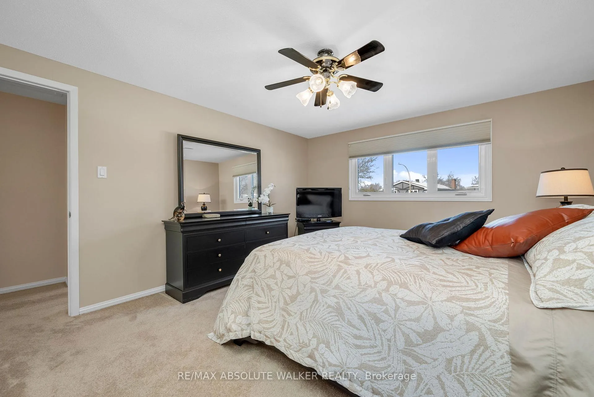 Photo 19 of 1768 Calumet Lane, Ottawa, Convent Glen South — HOMEH