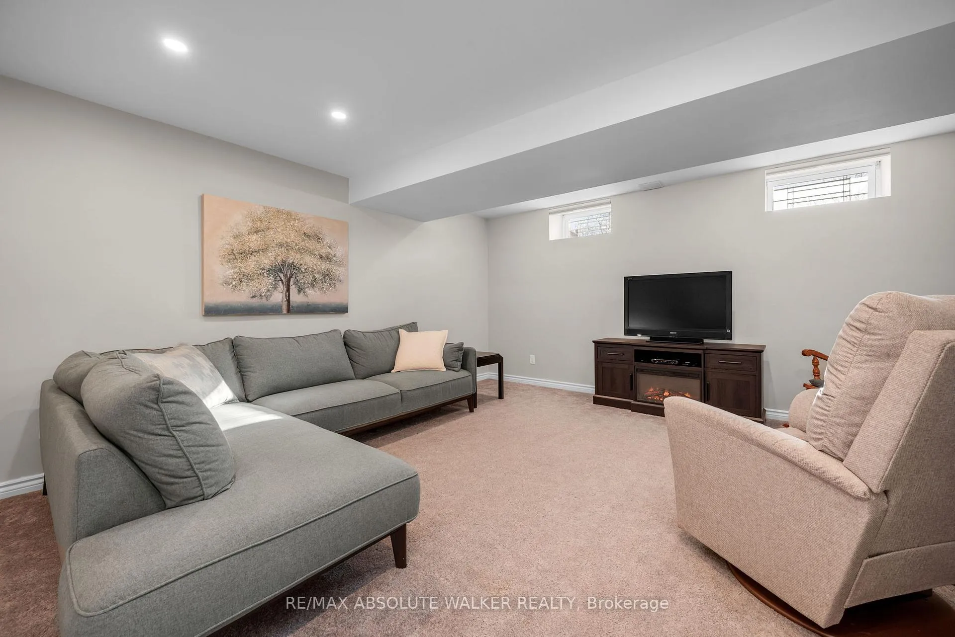 Photo 26 of 1768 Calumet Lane, Ottawa, Convent Glen South — HOMEH