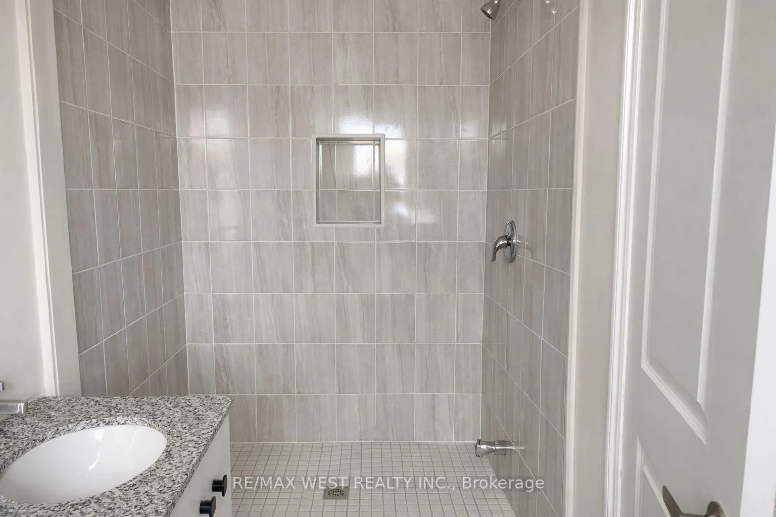 Photo 16 of 217 Huron Street, Oshawa, Central — HOMEH