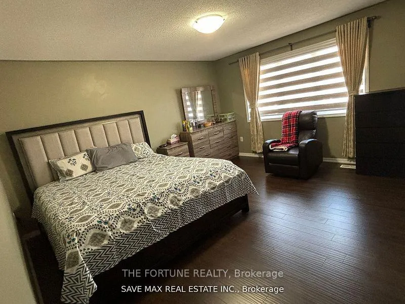 Photo 7 of 66 Seascape(Upper) Crescent, Brampton, Bram East — HOMEH