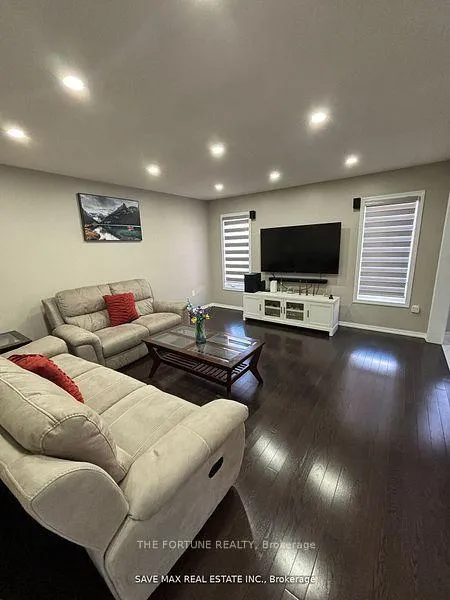 Photo 13 of 66 Seascape(Upper) Crescent, Brampton, Bram East — HOMEH