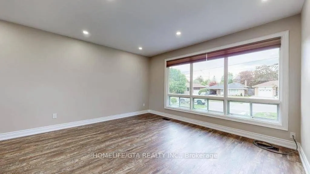 Photo 10 of 645 Buchan Avenue, Oshawa, McLaughlin — HOMEH