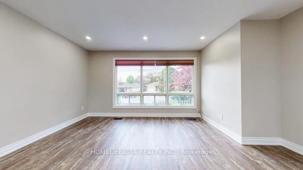 Photo 11 of 645 Buchan Avenue, Oshawa, McLaughlin — HOMEH