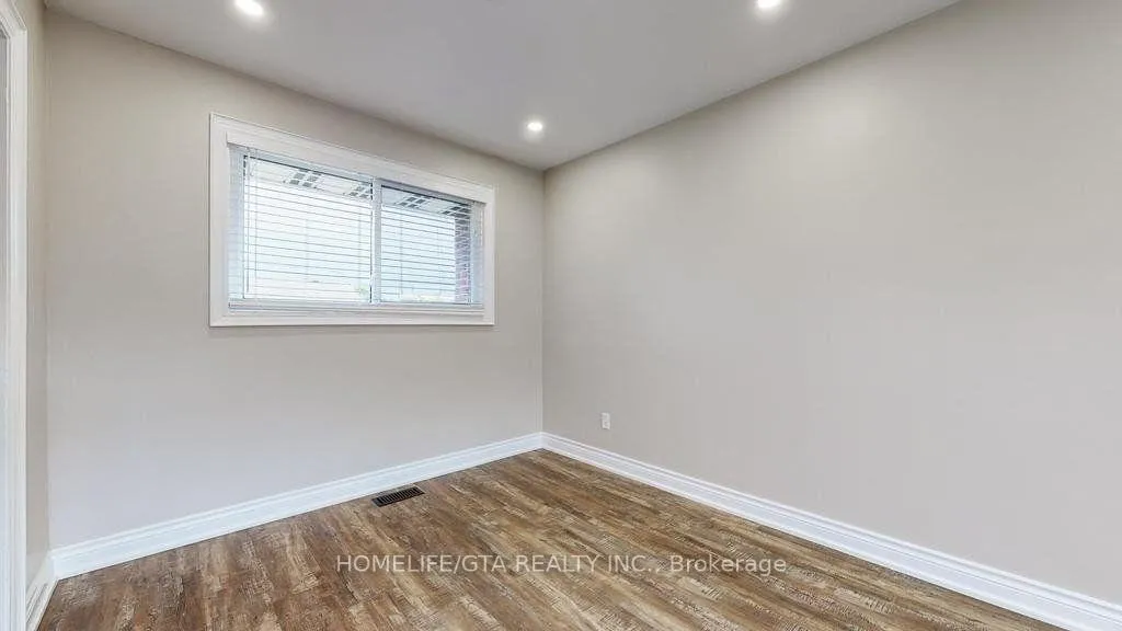 Photo 15 of 645 Buchan Avenue, Oshawa, McLaughlin — HOMEH