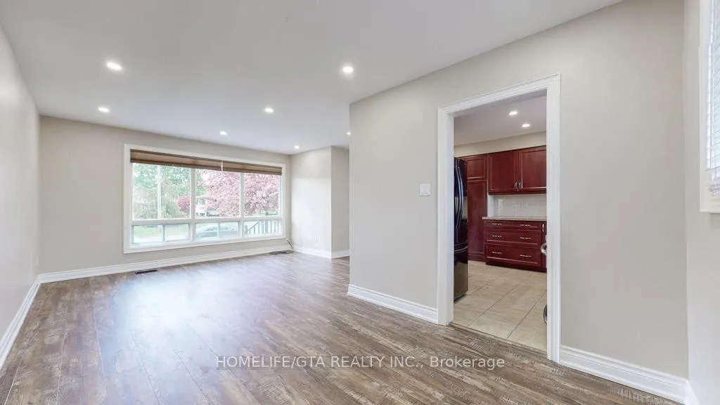 Photo 16 of 645 Buchan Avenue, Oshawa, McLaughlin — HOMEH